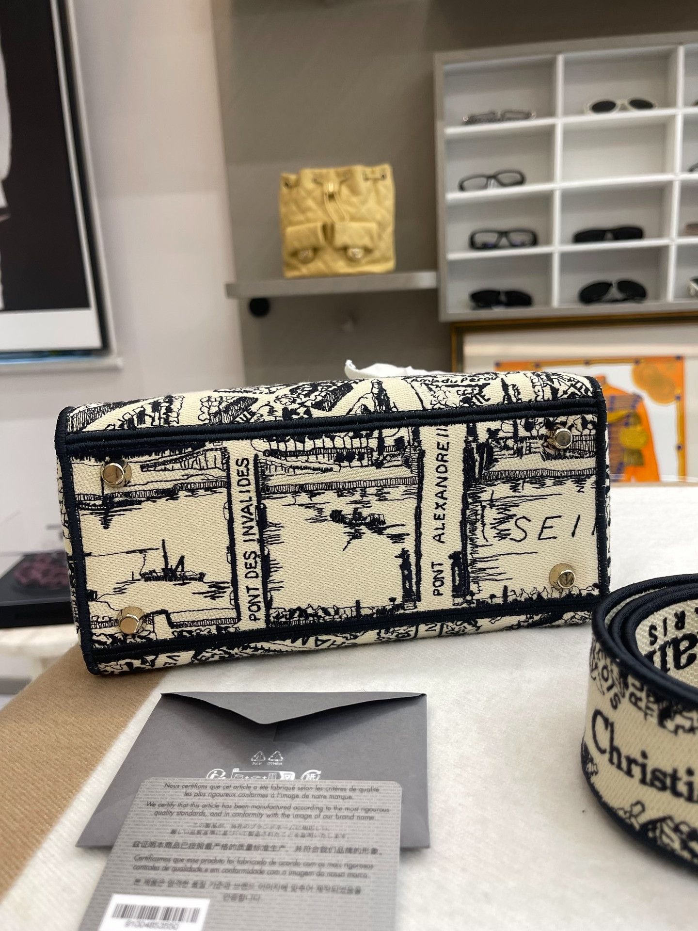 Dior Pre-loved Bag Very good condition Size ONE SIZE - 5 Thumbnail