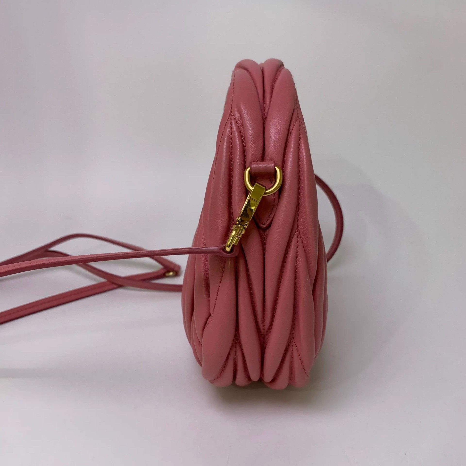 Miu Miu Pre-loved Bag Very good condition Size ONE SIZE - 6 Thumbnail