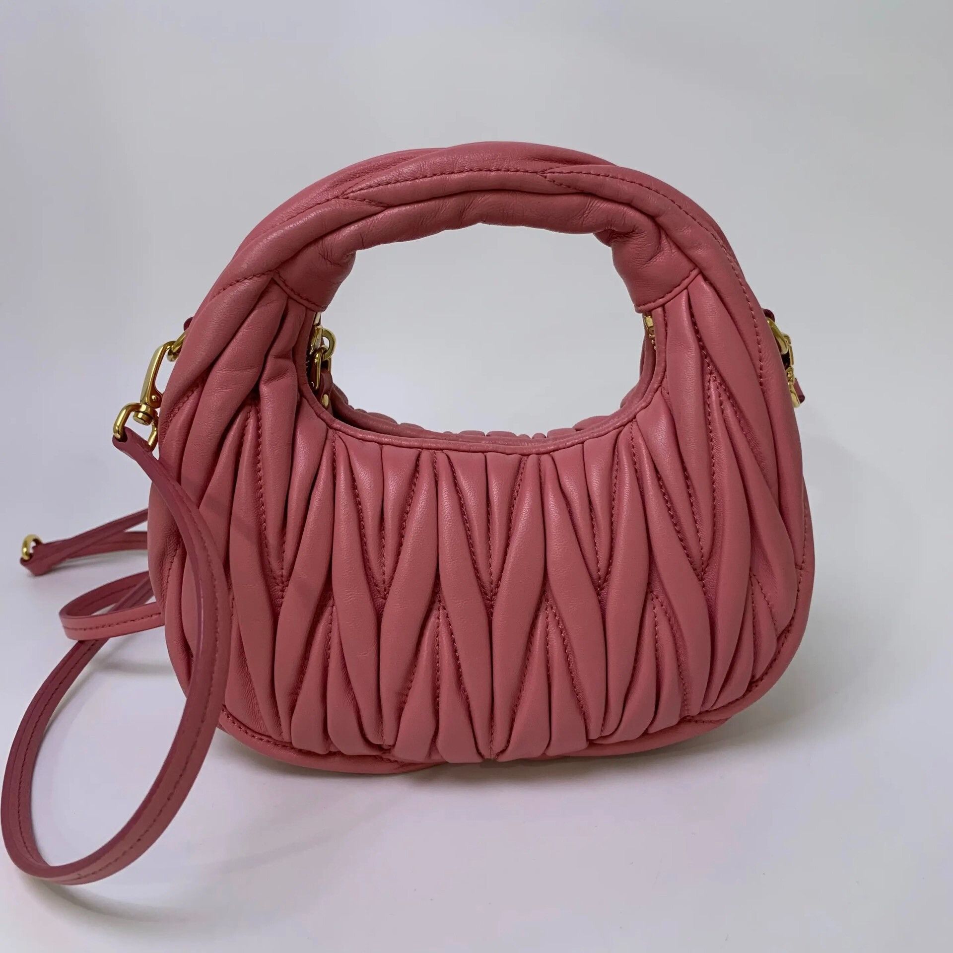 Miu Miu Pre-loved Bag Very good condition Size ONE SIZE - 8 Thumbnail