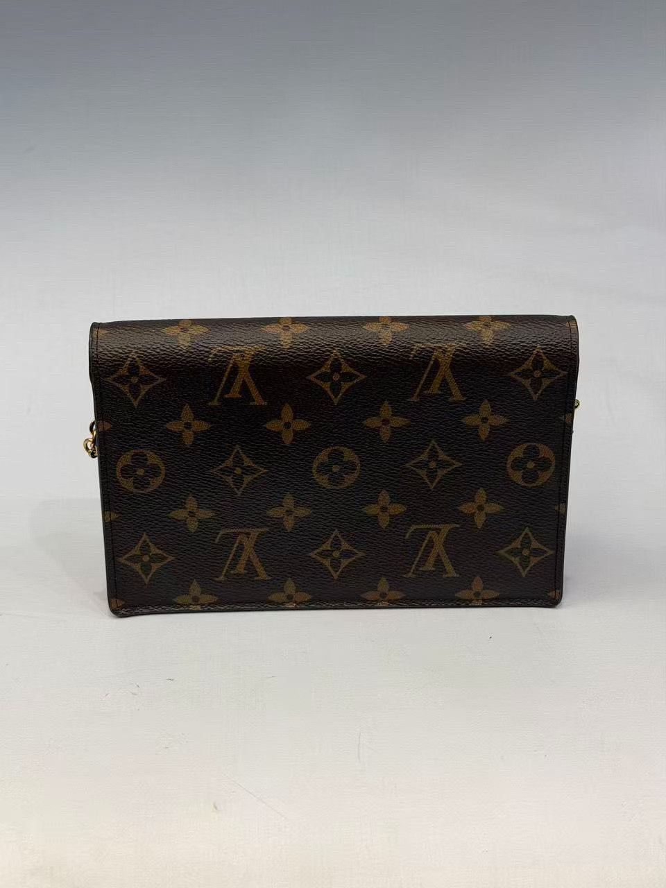 Louis Vuitton Pre-loved Bag Very good condition Size ONE SIZE - 7 Thumbnail