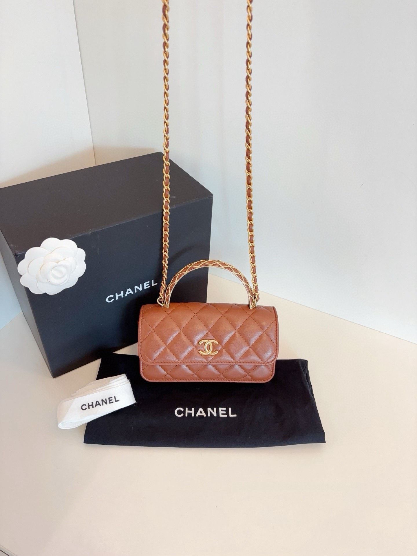 Chanel Pre-loved Bag Very good condition Size ONE SIZE - 6 Thumbnail