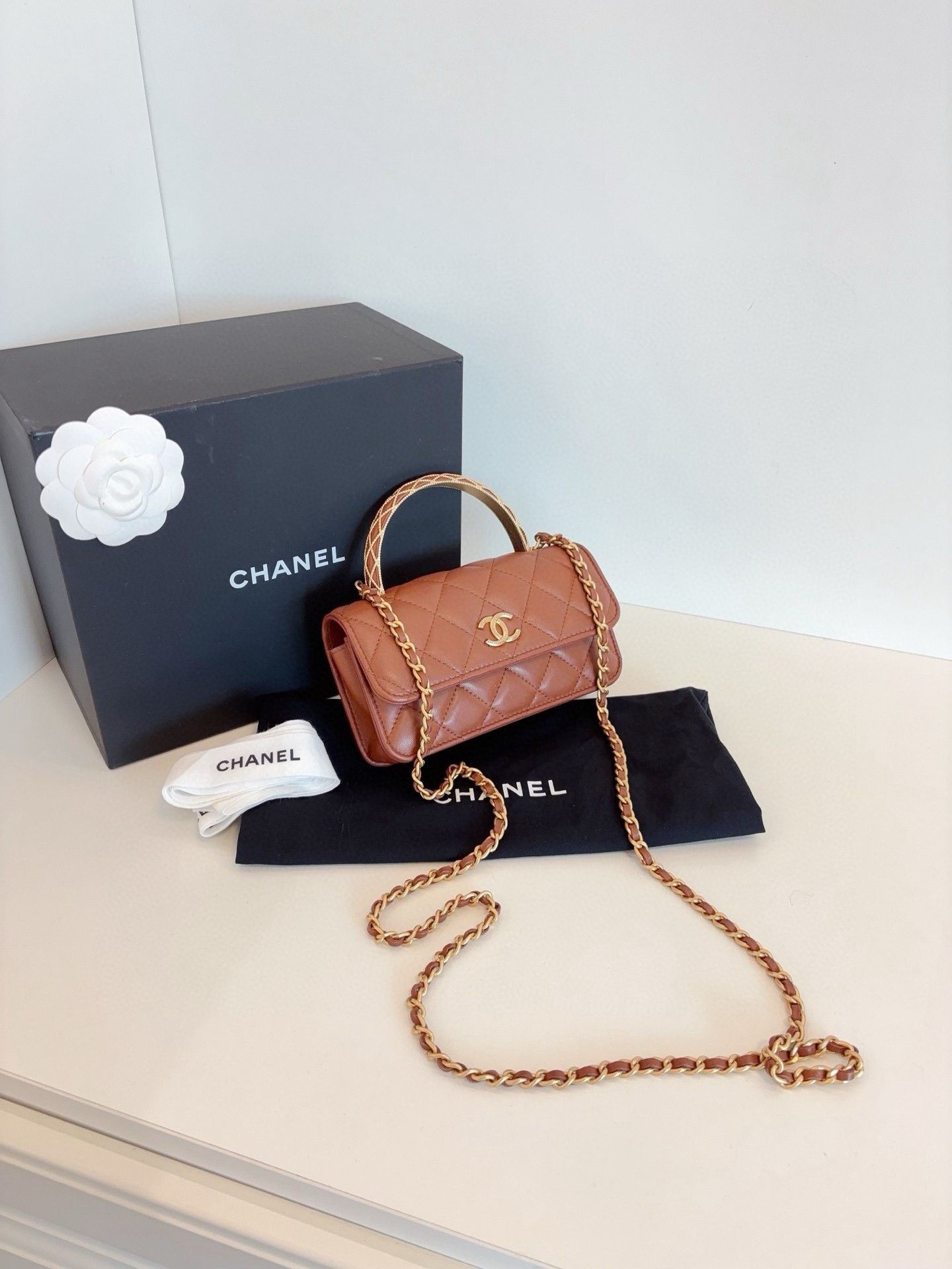 Chanel Pre-loved Bag Very good condition Size ONE SIZE - 3 Thumbnail