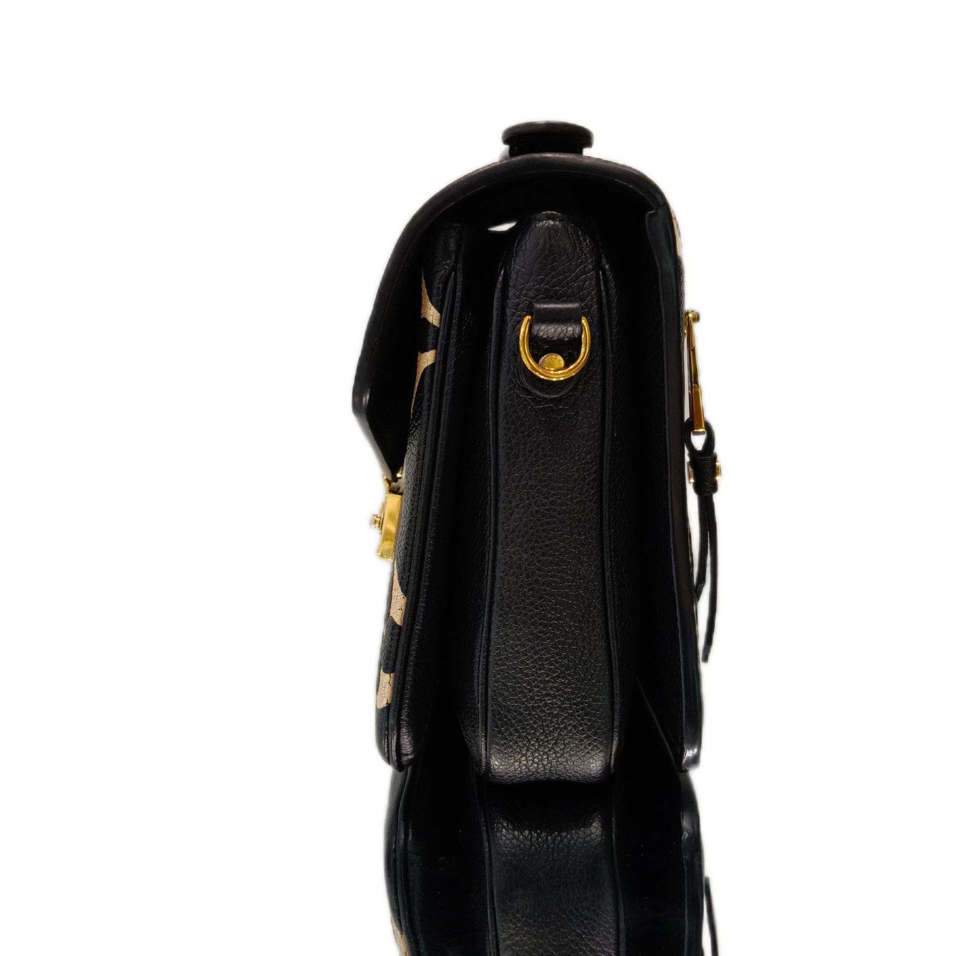 Louis Vuitton Pre-loved Bag Very good condition Size ONE SIZE - 4 Thumbnail