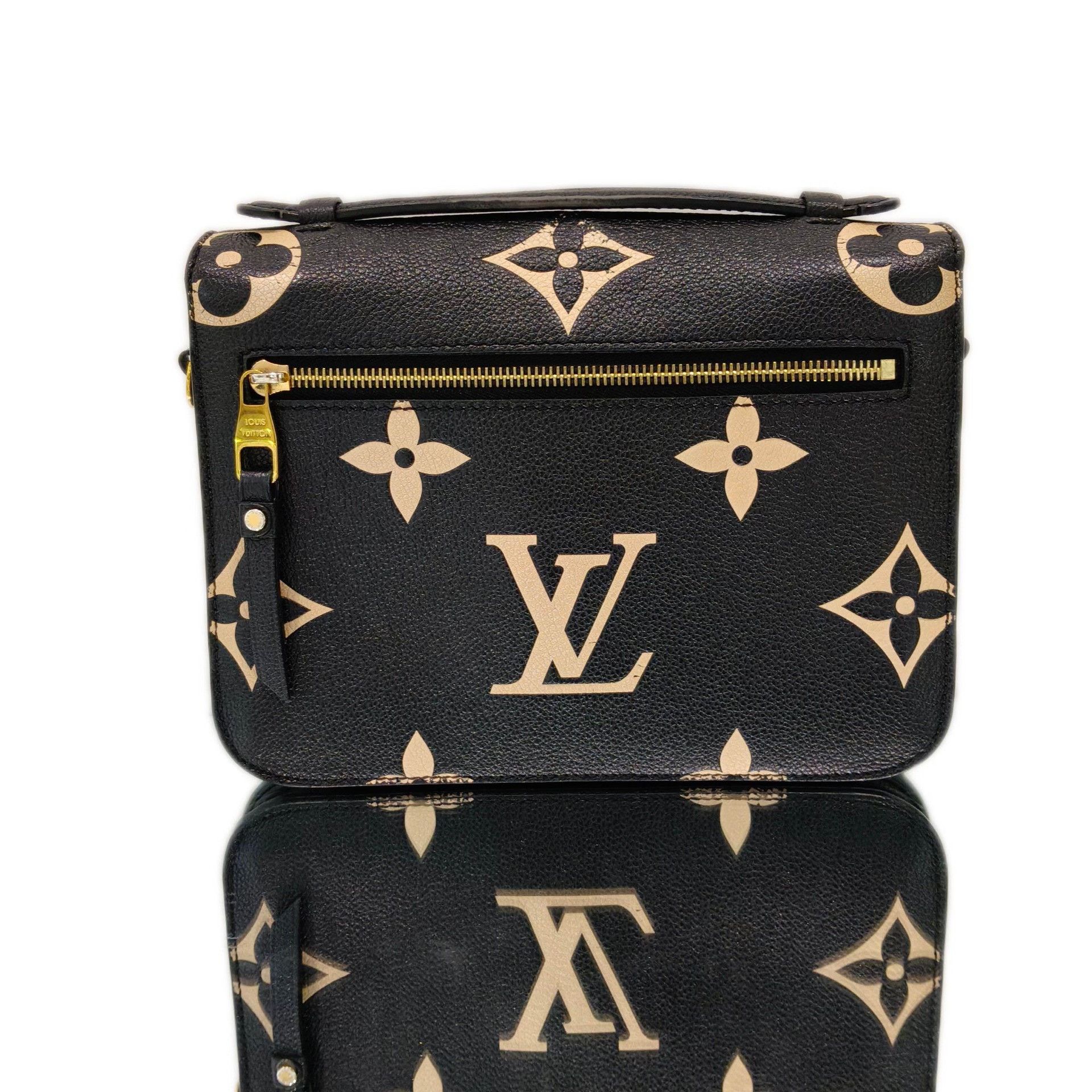 Louis Vuitton Pre-loved Bag Very good condition Size ONE SIZE - 5 Thumbnail