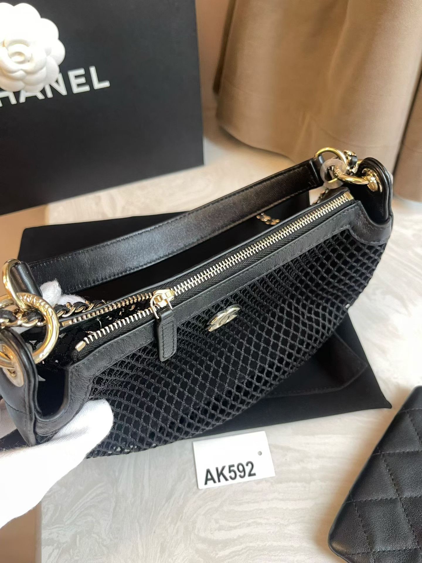 Chanel Pre-loved Bag Very good condition Size ONE SIZE - 8 Thumbnail