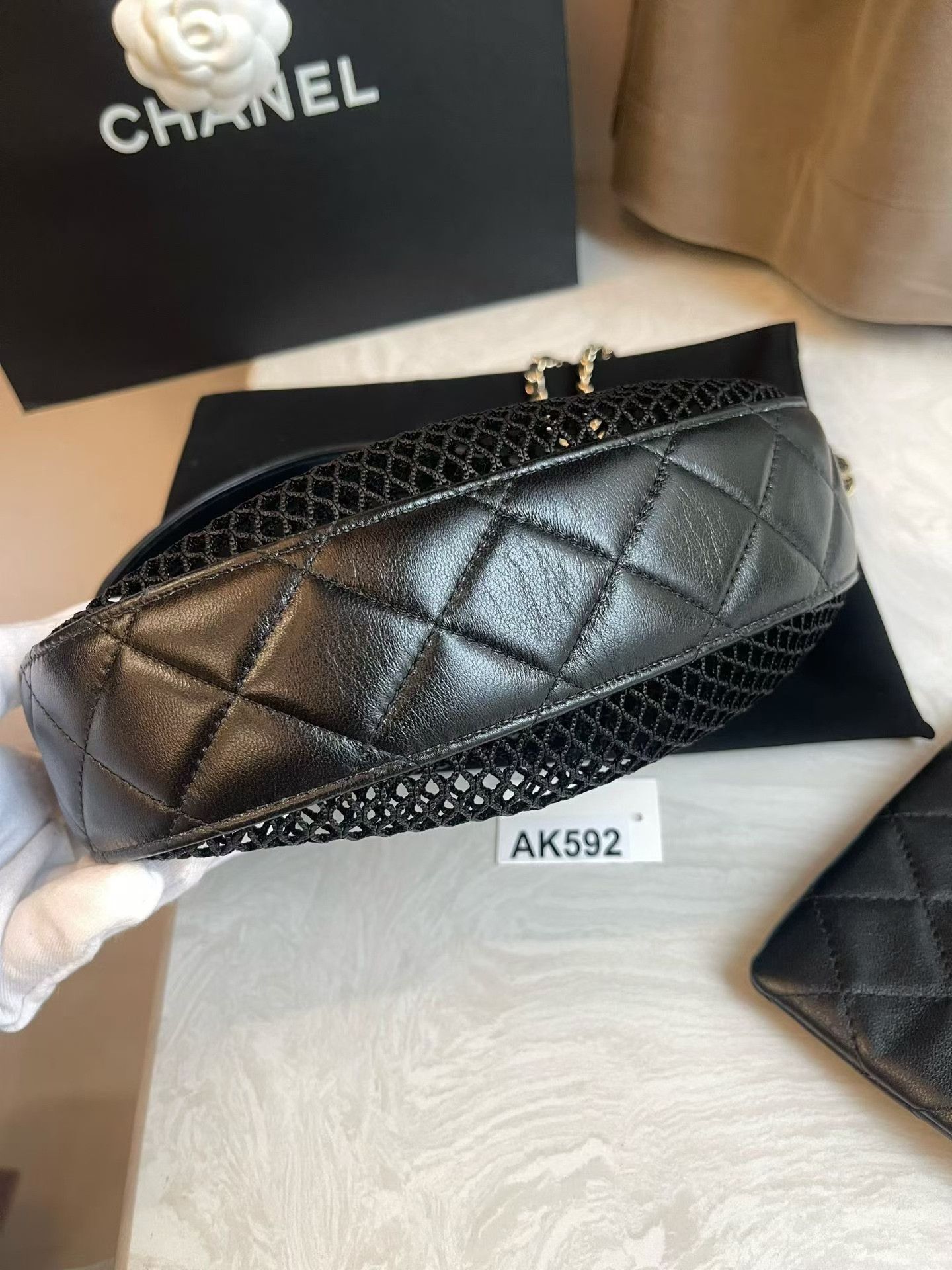 Chanel Pre-loved Bag Very good condition Size ONE SIZE - 7 Thumbnail