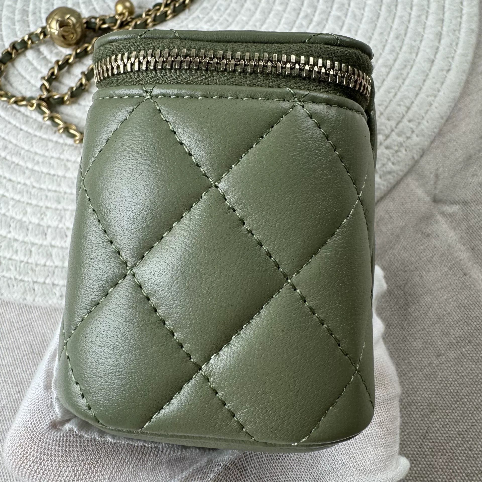 Chanel Pre-loved Bag Very good condition Size ONE SIZE - 6 Thumbnail