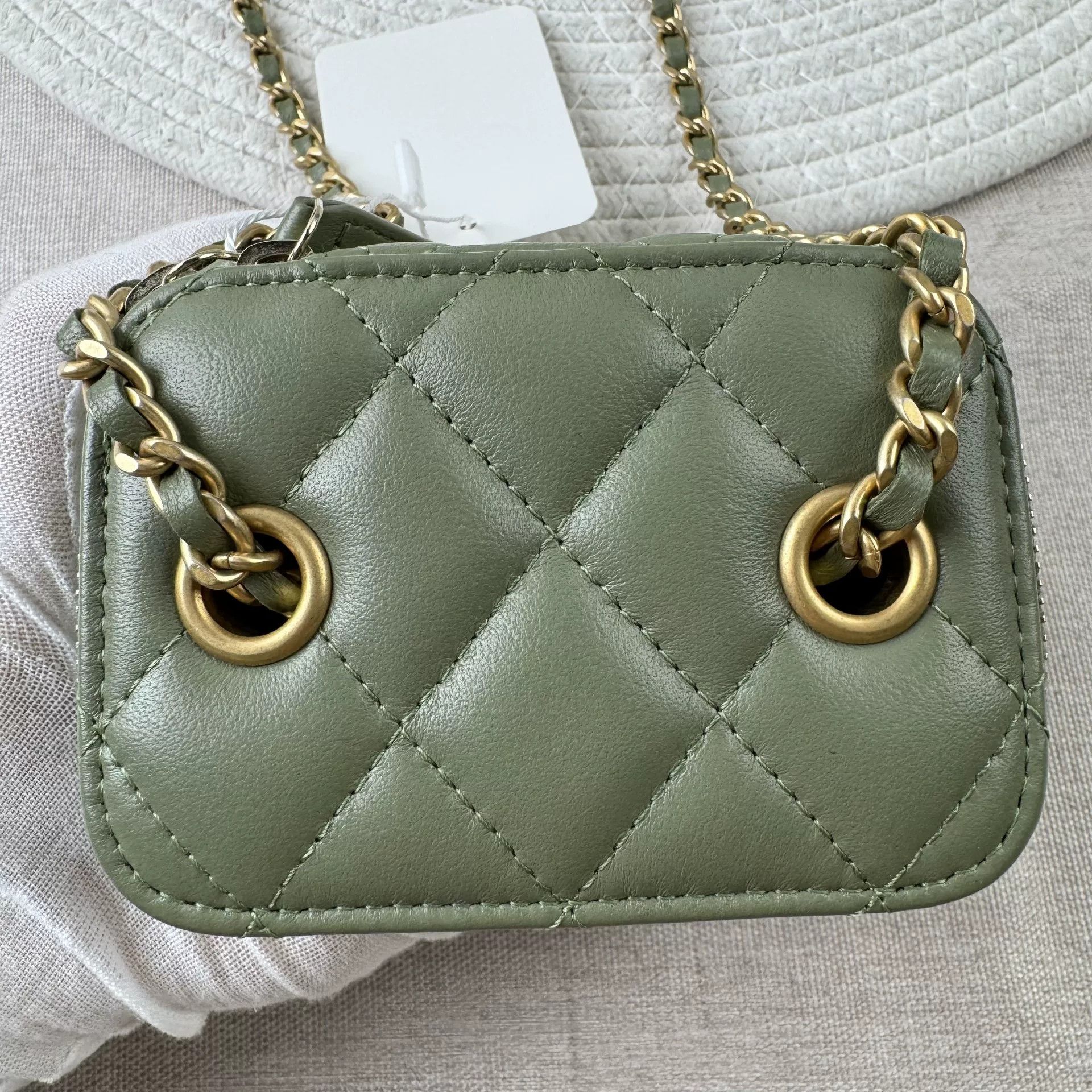 Chanel Pre-loved Bag Very good condition Size ONE SIZE - 3 Thumbnail
