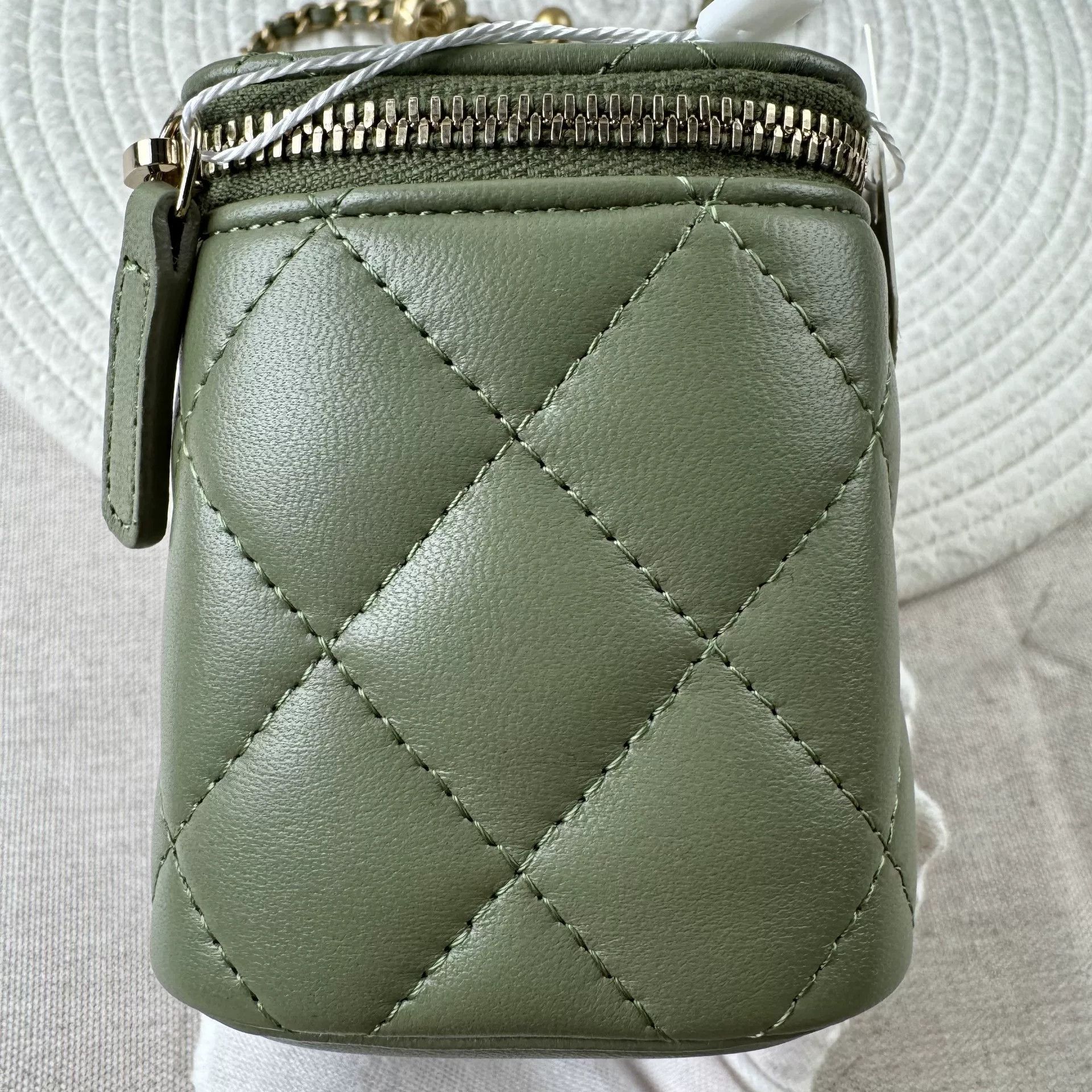 Chanel Pre-loved Bag Very good condition Size ONE SIZE - 7 Thumbnail