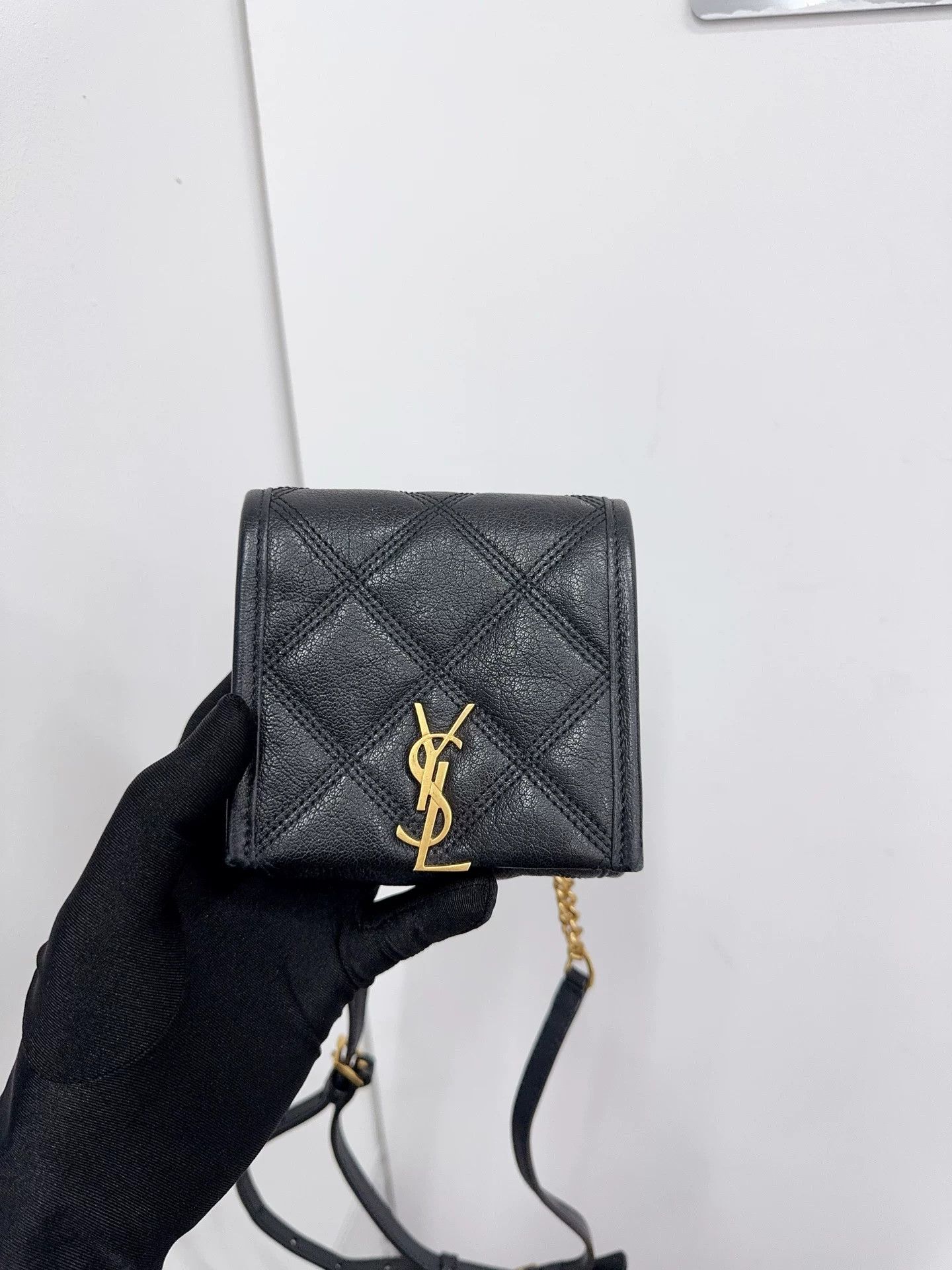 Saint Laurent Paris Pre-loved Bag Very good condition Size ONE SIZE - 2 Thumbnail