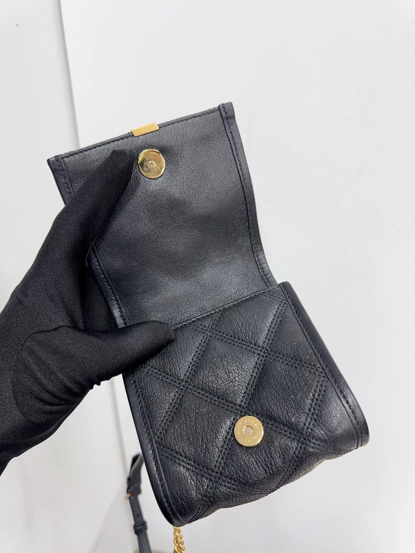 Saint Laurent Paris Pre-loved Bag Very good condition Size ONE SIZE - 8 Thumbnail