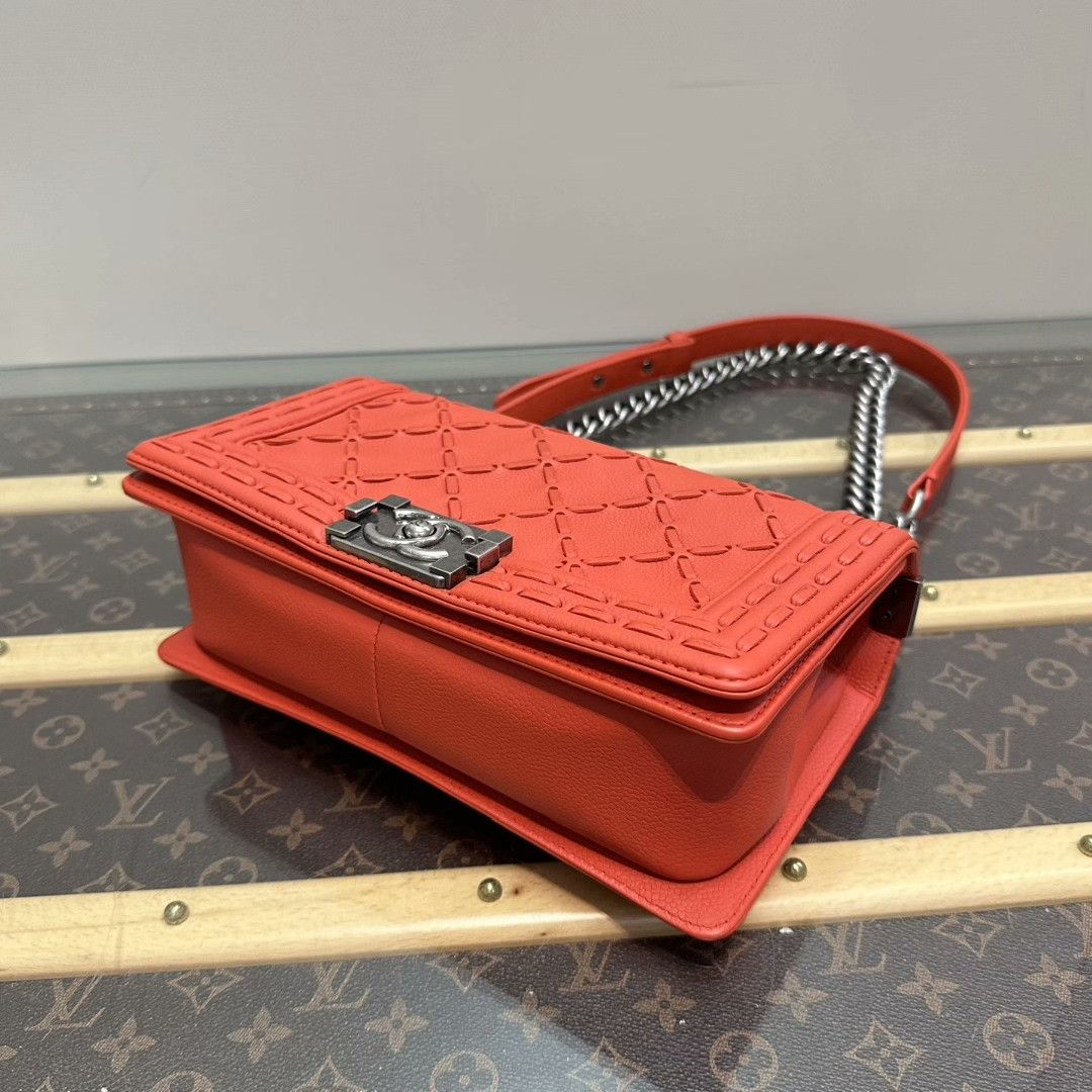Chanel Pre-loved Bag Very good condition Size ONE SIZE - 4 Thumbnail