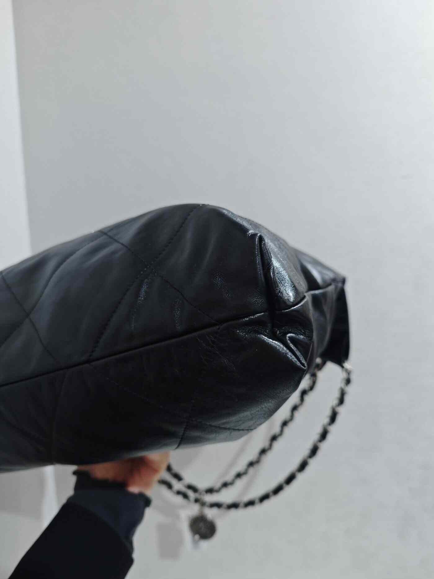 Chanel Pre-loved Bag Very good condition Size ONE SIZE - 5 Thumbnail