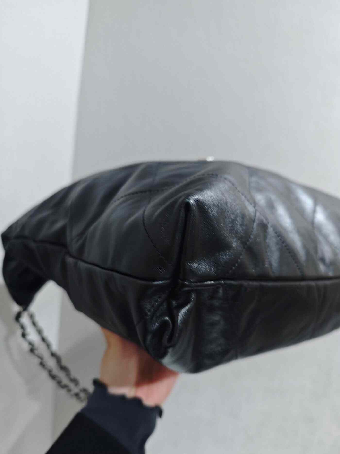 Chanel Pre-loved Bag Very good condition Size ONE SIZE - 4 Thumbnail