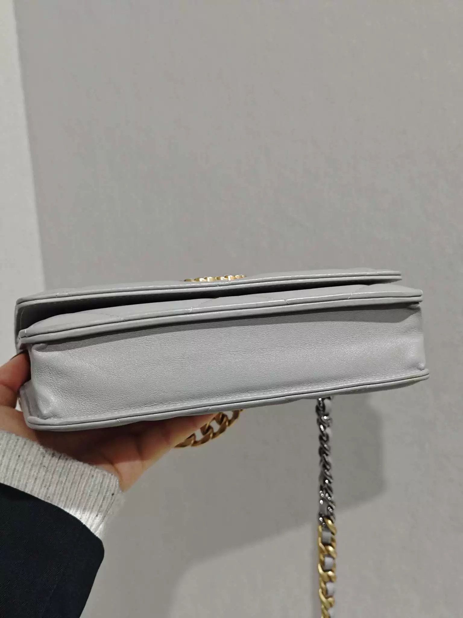 Chanel Pre-loved Bag Very good condition Size ONE SIZE - 3 Thumbnail
