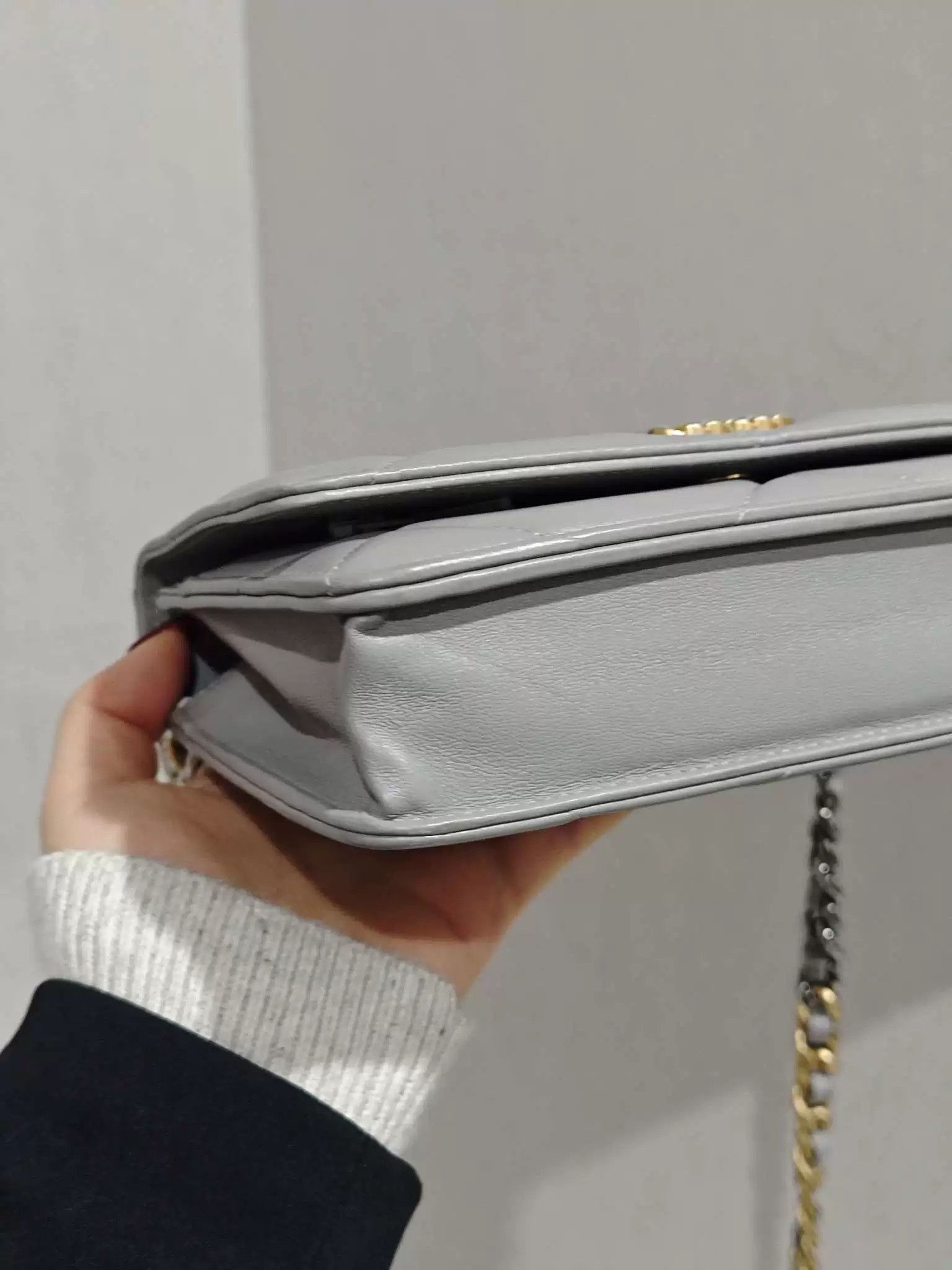 Chanel Pre-loved Bag Very good condition Size ONE SIZE - 4 Thumbnail