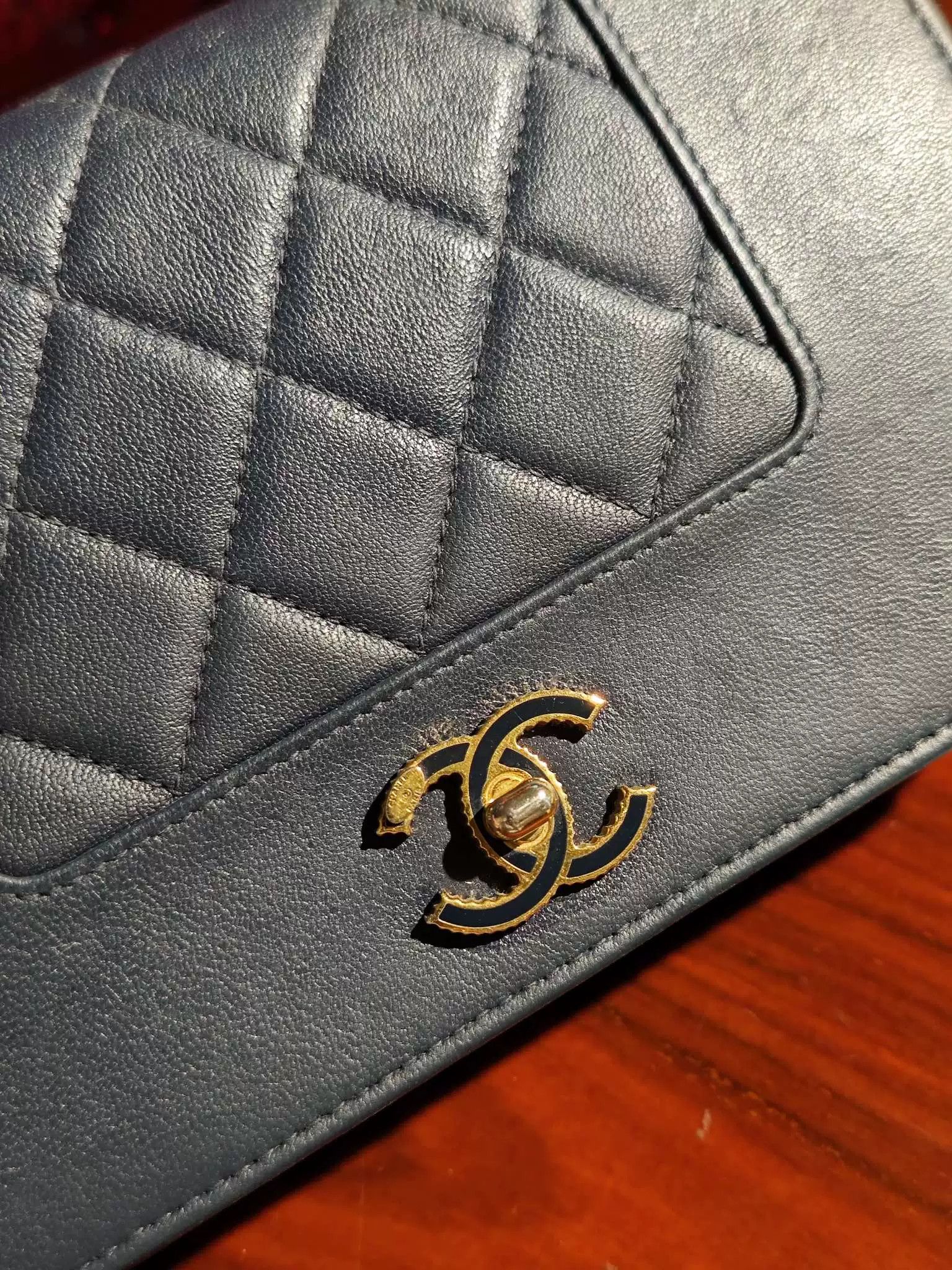 Chanel Pre-loved Bag Very good condition Size ONE SIZE - 7 Thumbnail