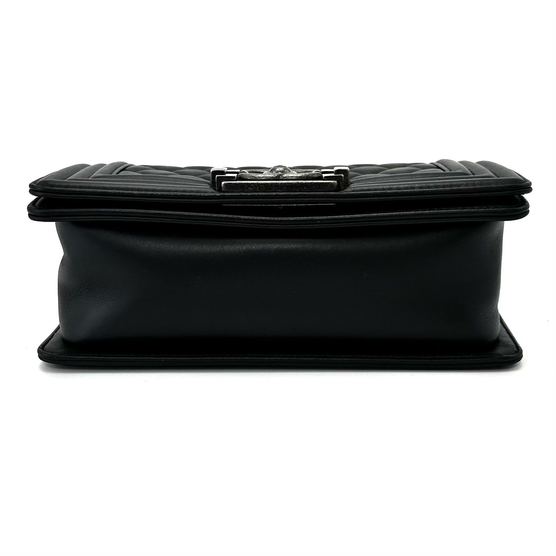 Chanel Pre-loved Bag Very good condition Size ONE SIZE - 5 Thumbnail