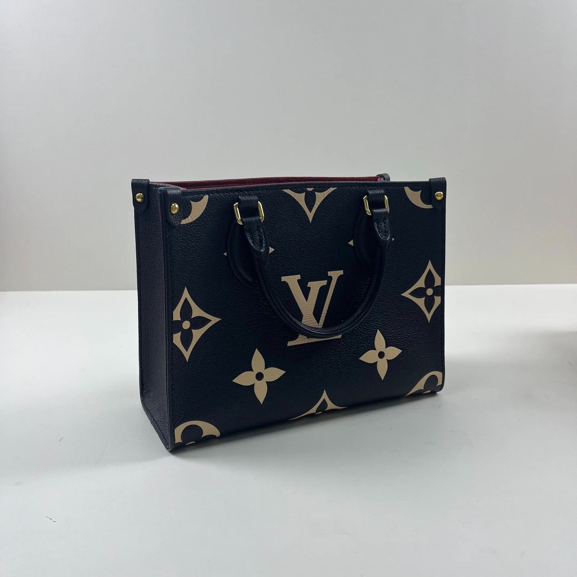 Louis Vuitton Pre-loved Bag Brand new condition Size ONE SIZE - 2 Thumbnail