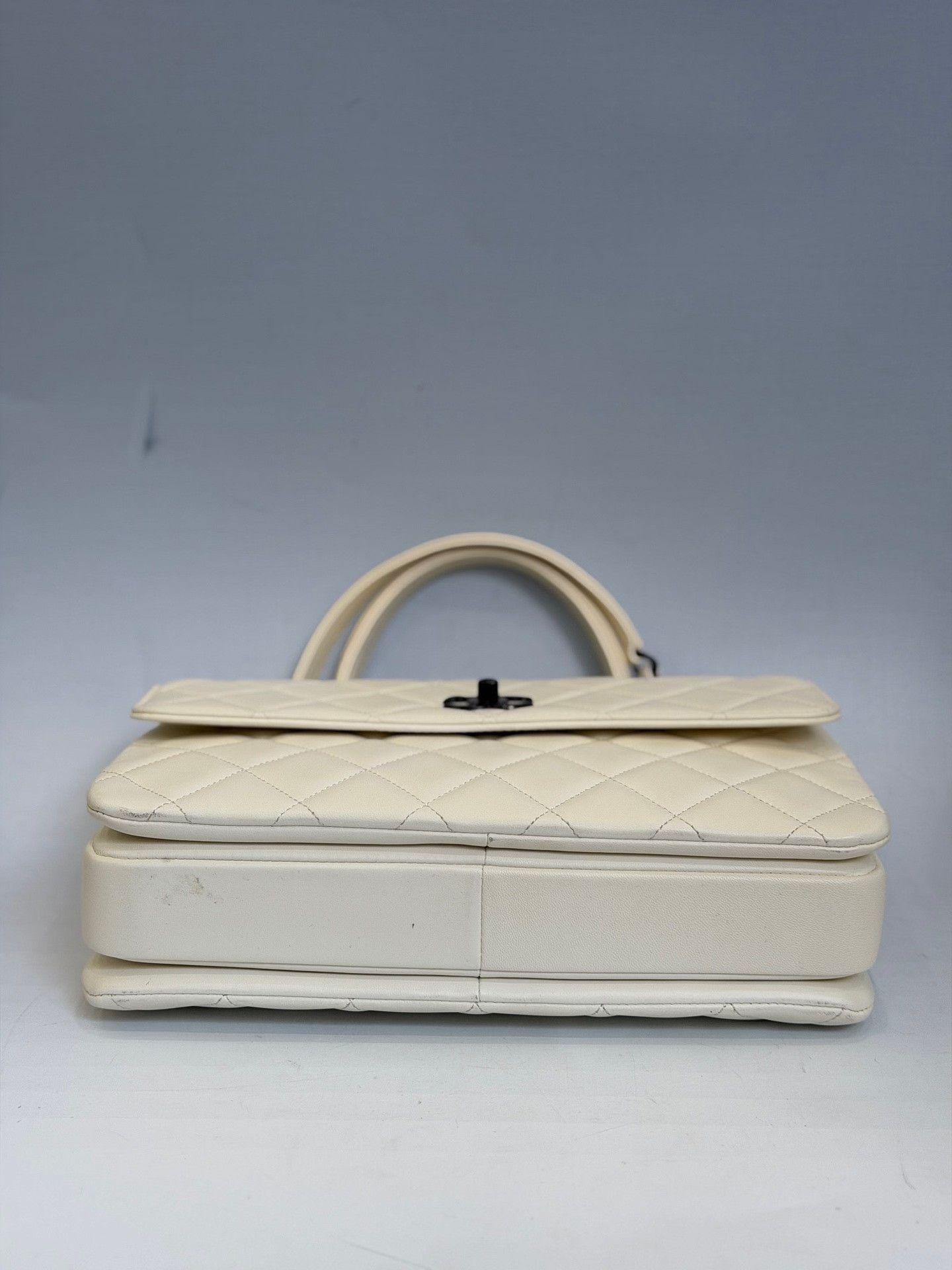 Chanel Pre-loved Bag Very good condition Size ONE SIZE - 7 Thumbnail