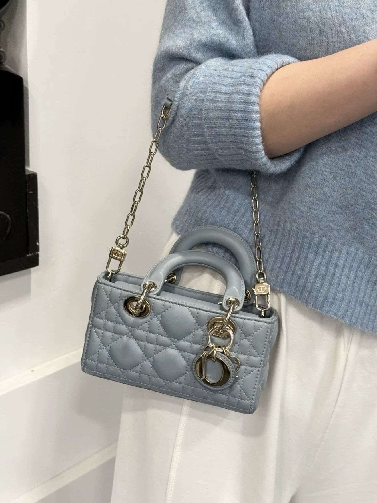 Dior Pre-loved Bag Very good condition Size ONE SIZE - 8 Thumbnail