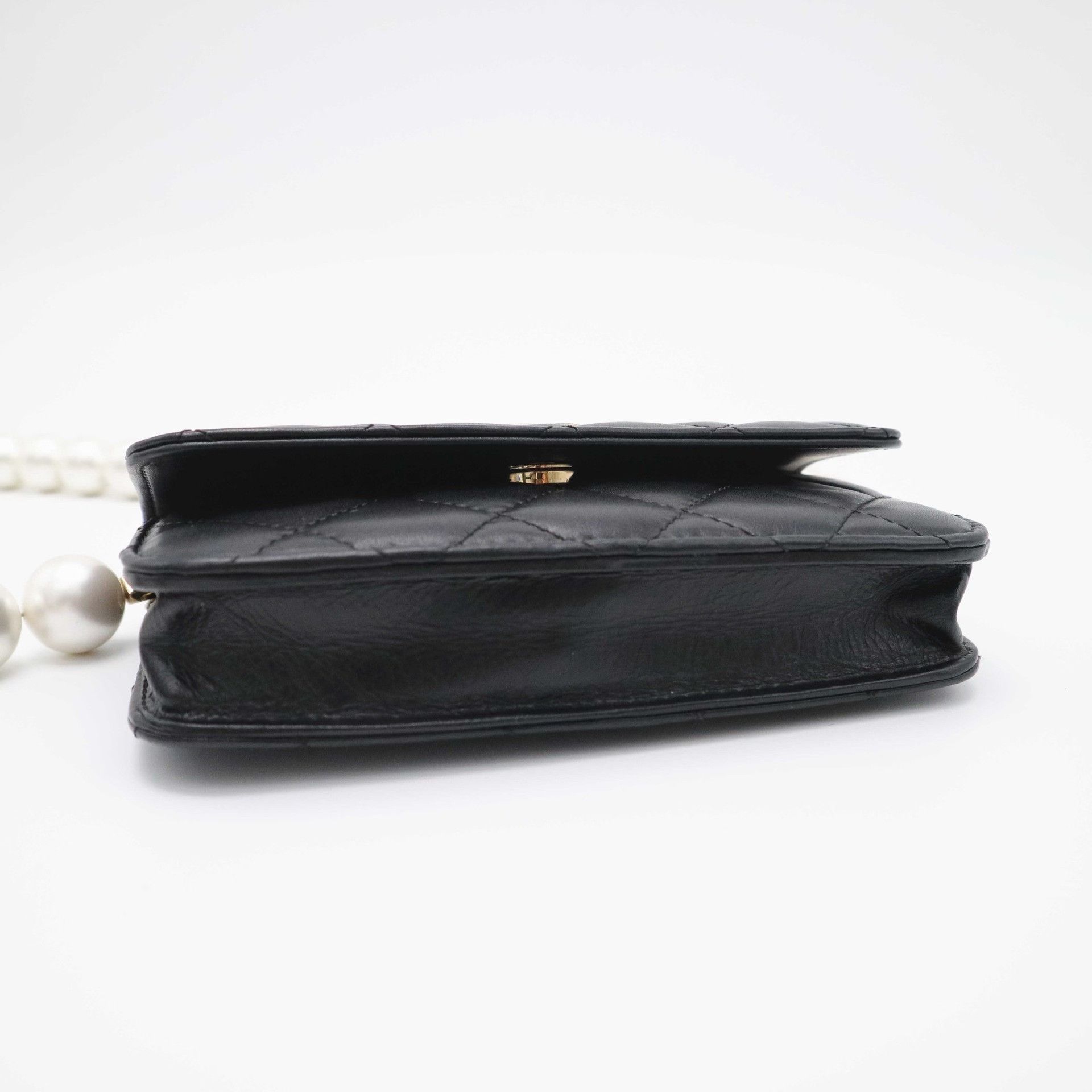 Chanel Pre-loved Bag Very good condition Size ONE SIZE - 4 Thumbnail