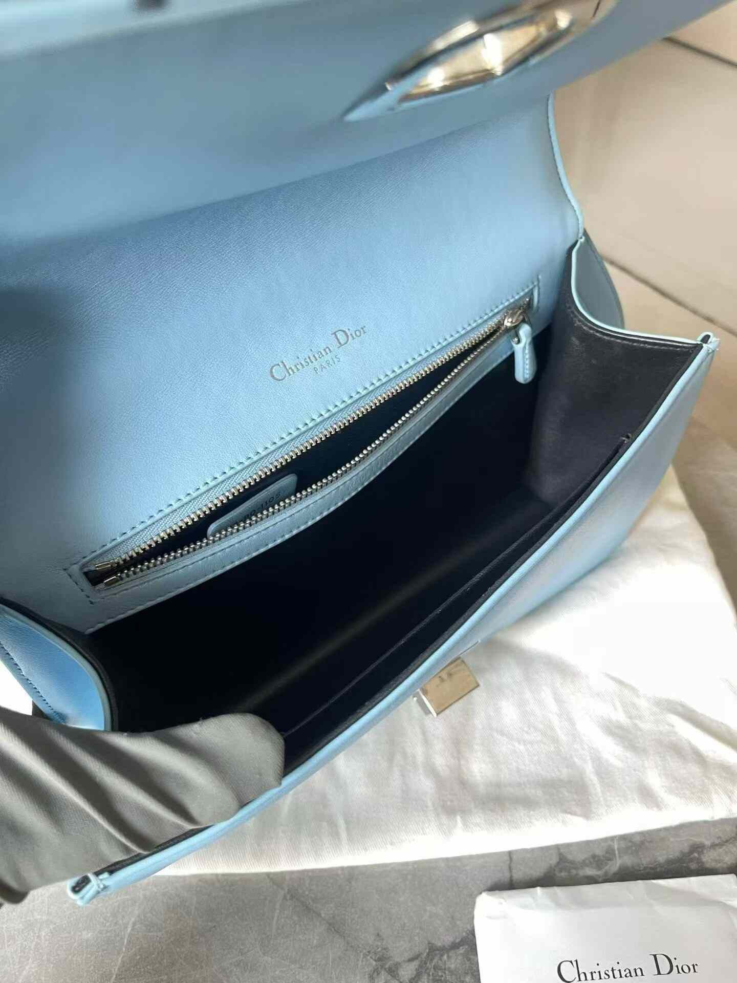 Dior Pre-loved Bag Very good condition Size ONE SIZE - 9 Thumbnail