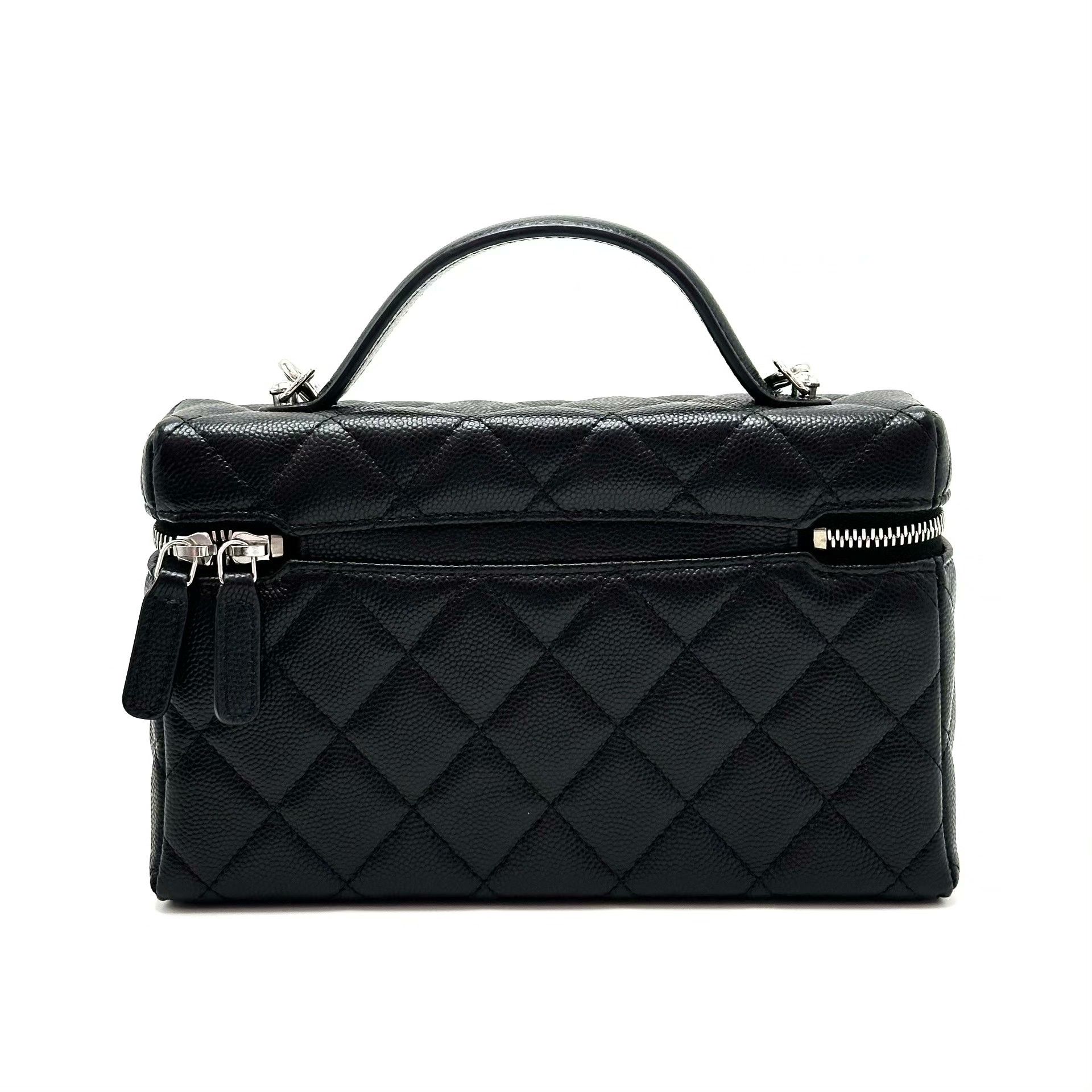 Chanel Pre-loved Bag Very good condition Size ONE SIZE - 3 Thumbnail