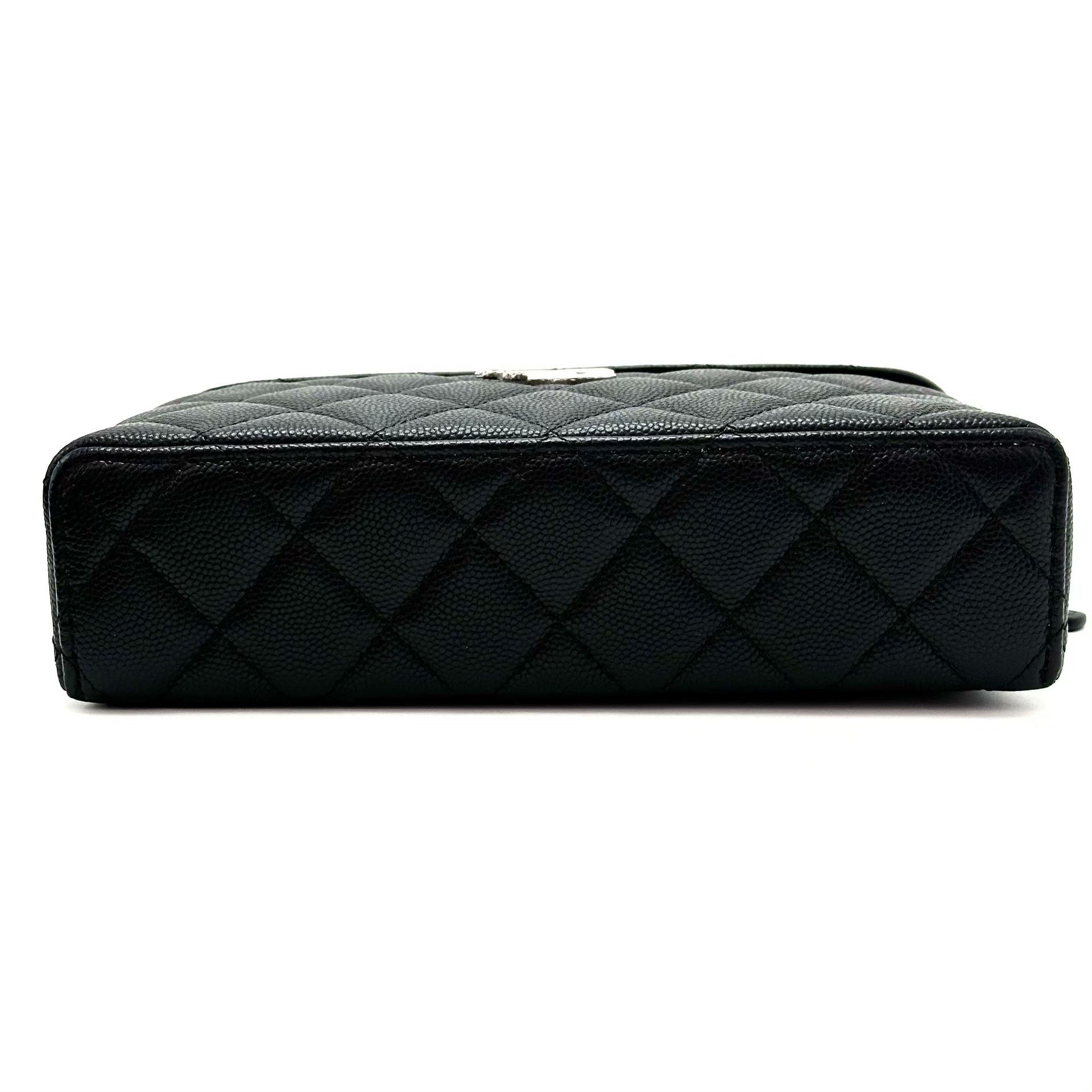 Chanel Pre-loved Bag Very good condition Size ONE SIZE - 5 Thumbnail