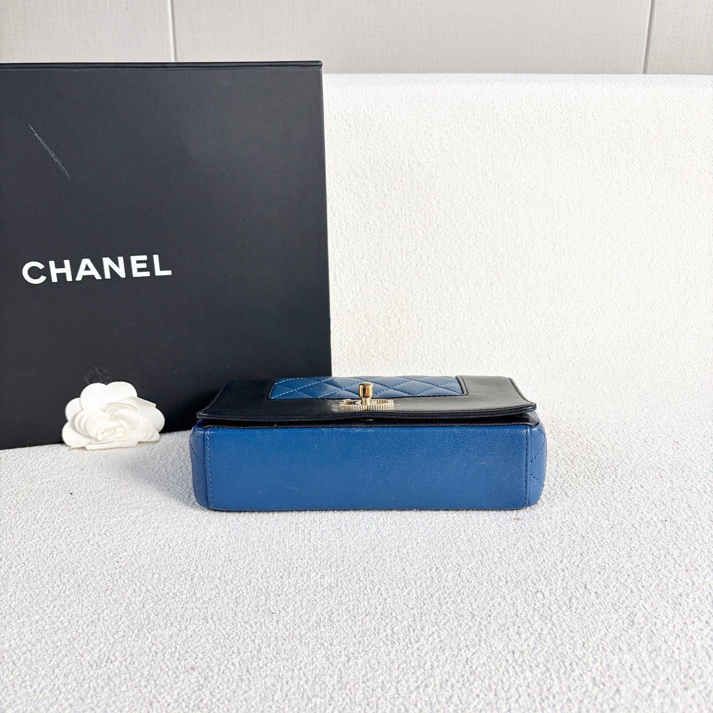Chanel Pre-loved Bag Very good condition Size ONE SIZE - 5 Thumbnail