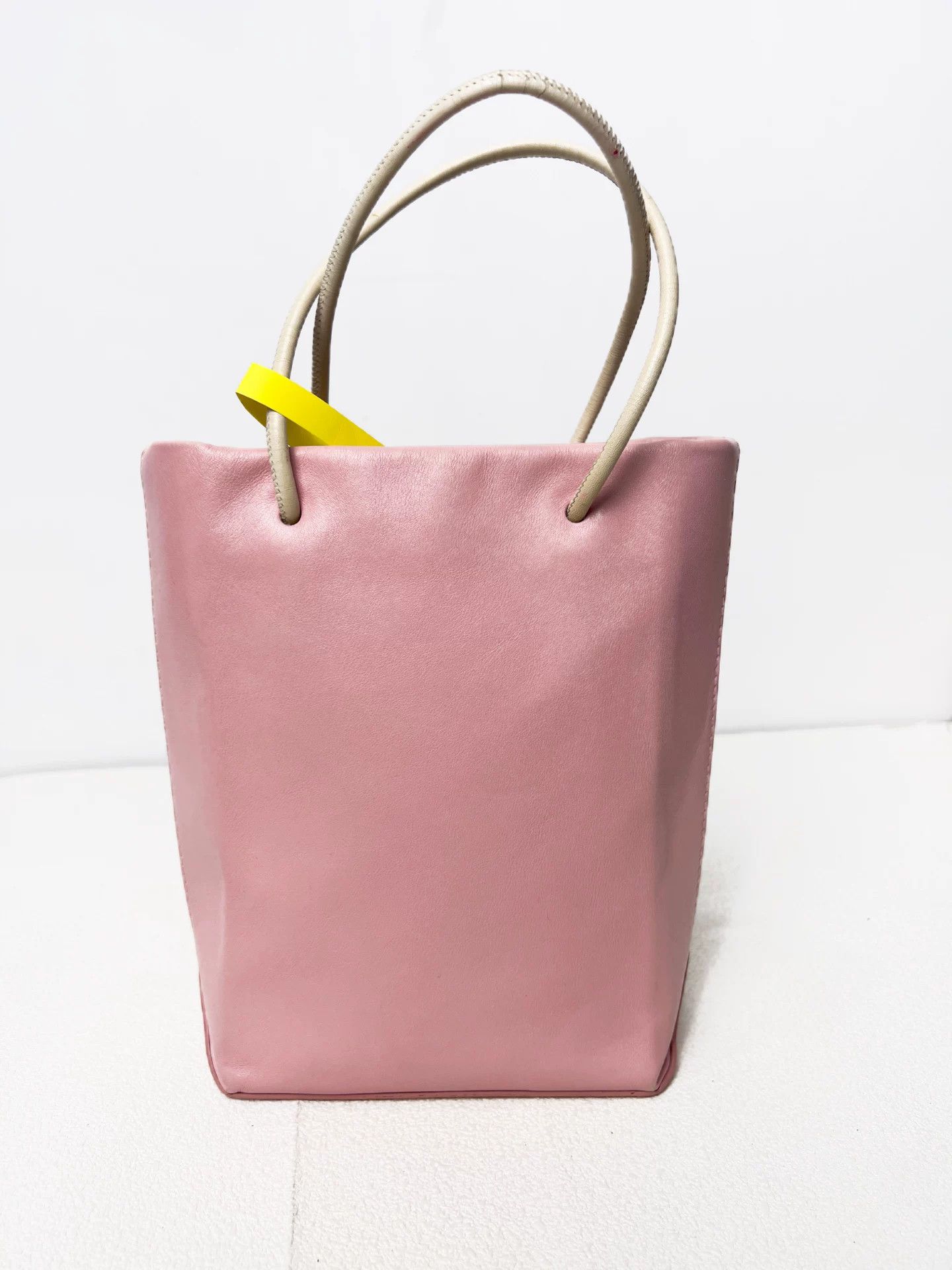 Chanel Pre-loved Bag Very good condition Size ONE SIZE - 2 Thumbnail