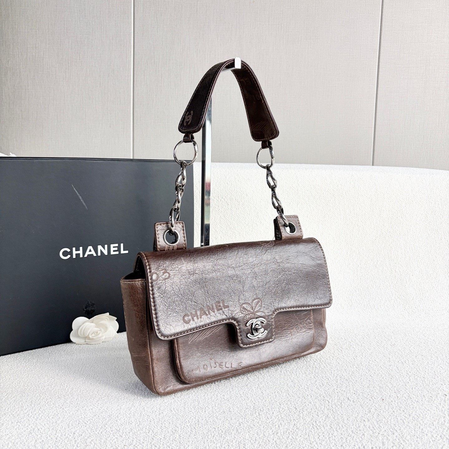Chanel Pre-loved Bag Very good condition Size ONE SIZE - 6 Thumbnail