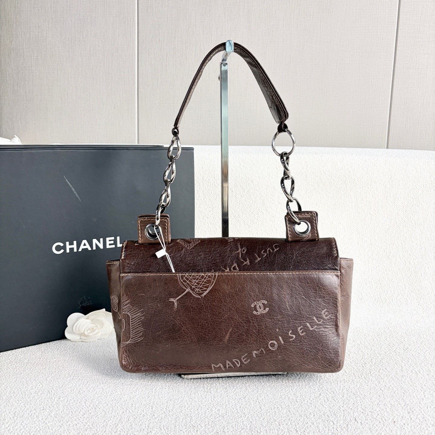 Chanel Pre-loved Bag Very good condition Size ONE SIZE - 2 Thumbnail