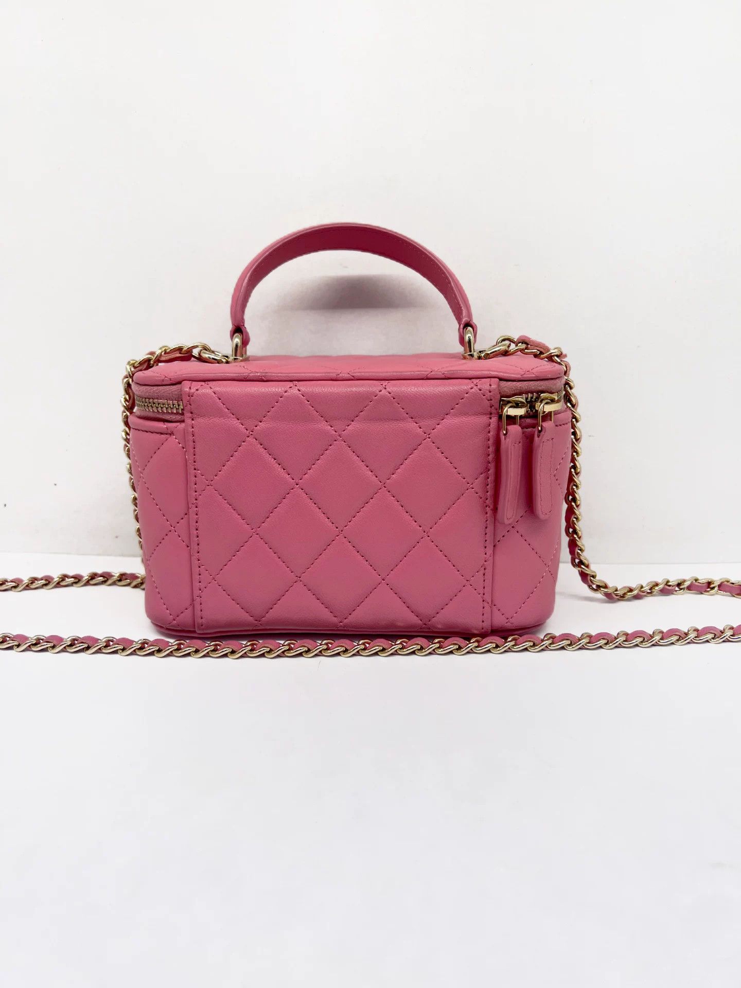 Chanel Pre-loved Bag Very good condition Size ONE SIZE - 2 Thumbnail