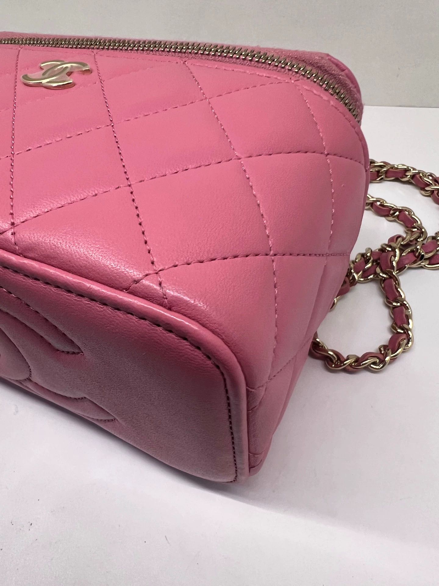 Chanel Pre-loved Bag Very good condition Size ONE SIZE - 3 Thumbnail