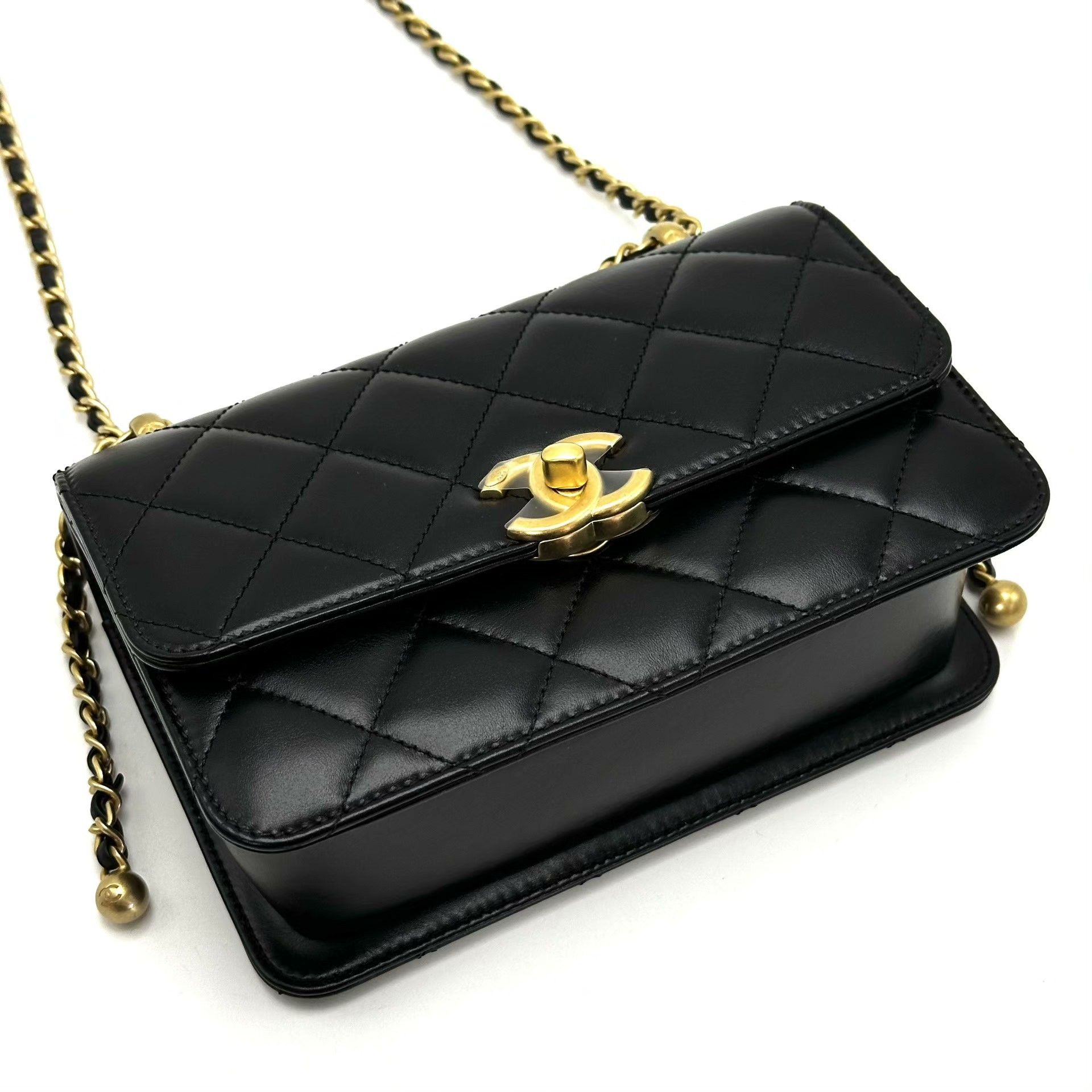 Chanel Pre-loved Bag Very good condition Size ONE SIZE - 4 Thumbnail