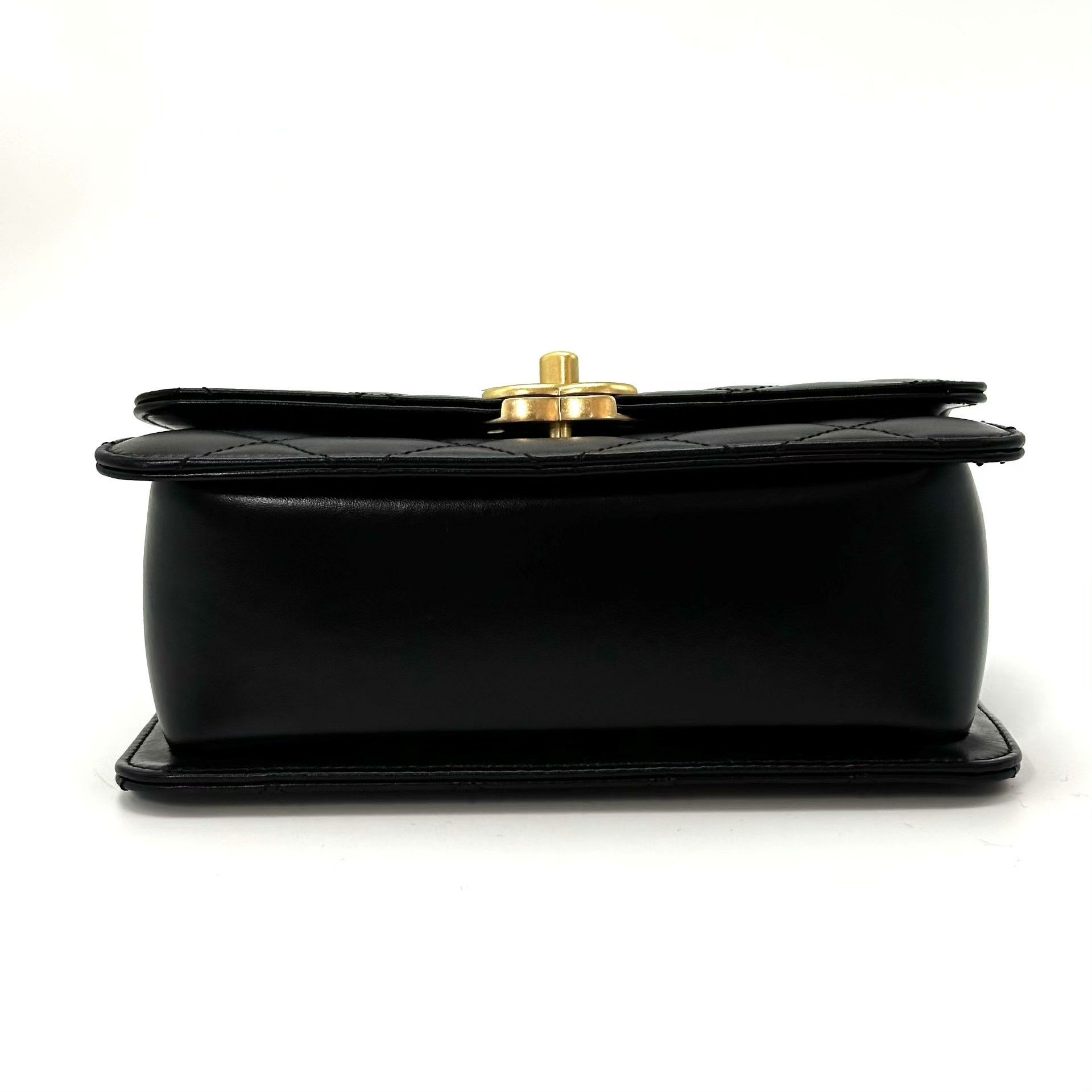 Chanel Pre-loved Bag Very good condition Size ONE SIZE - 5 Thumbnail
