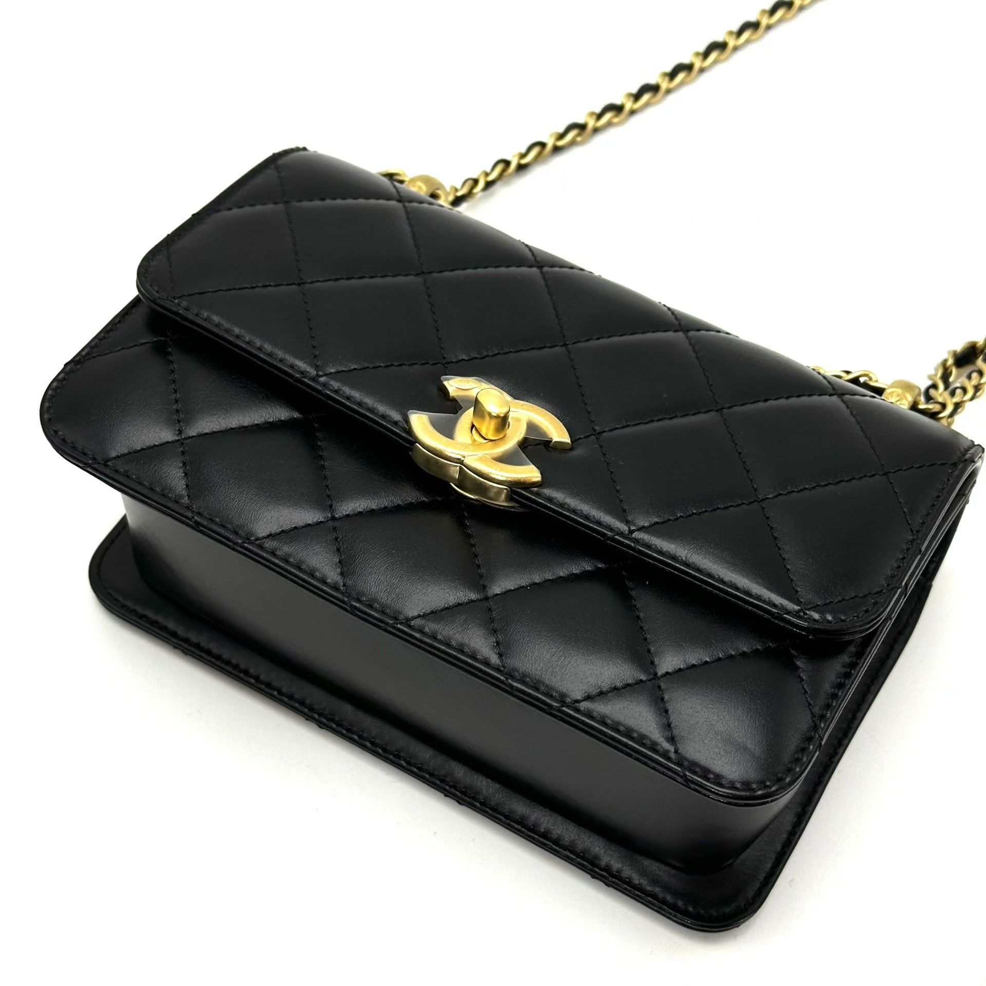 Chanel Pre-loved Bag Very good condition Size ONE SIZE - 6 Thumbnail
