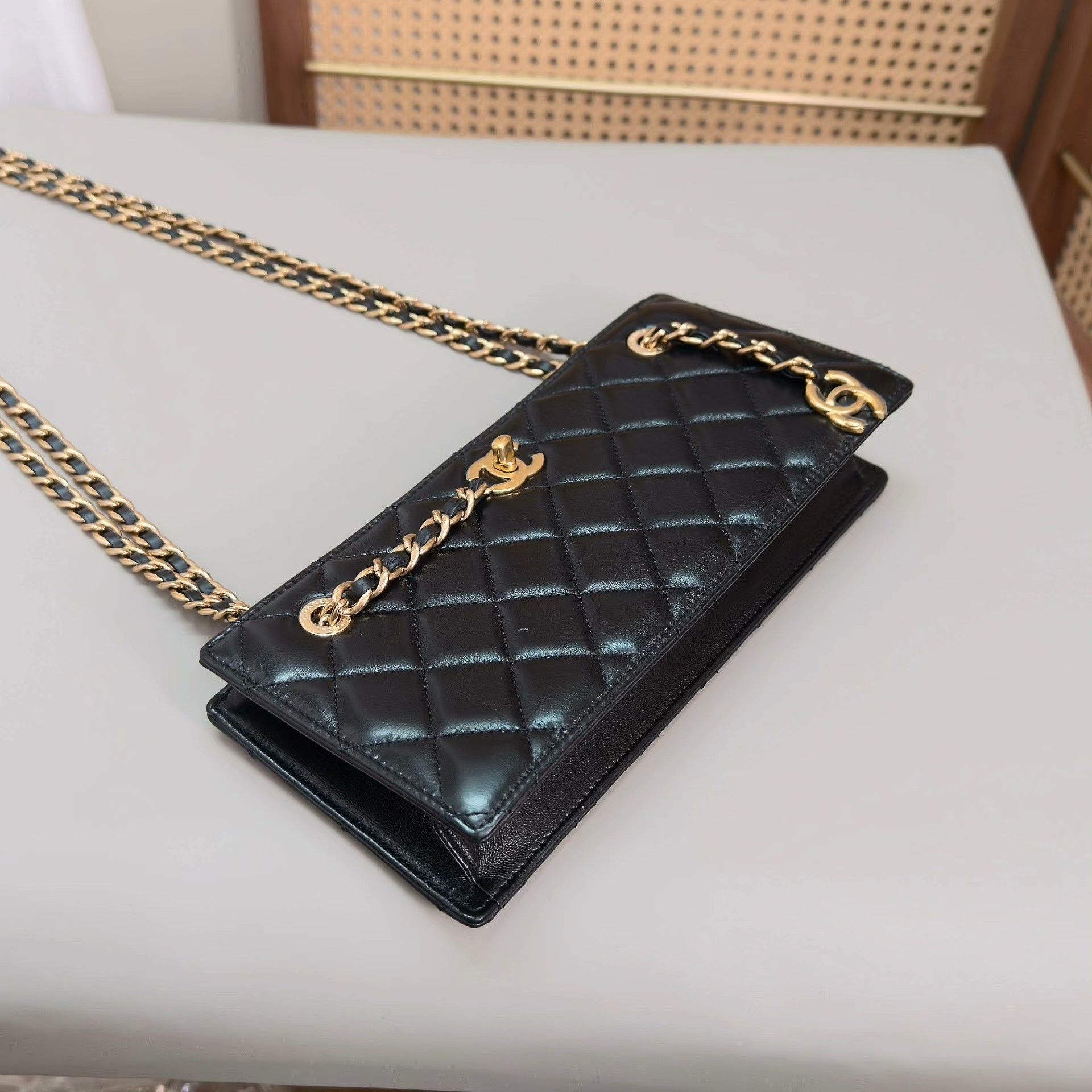 Chanel Pre-loved Bag Very good condition Size ONE SIZE - 4 Thumbnail