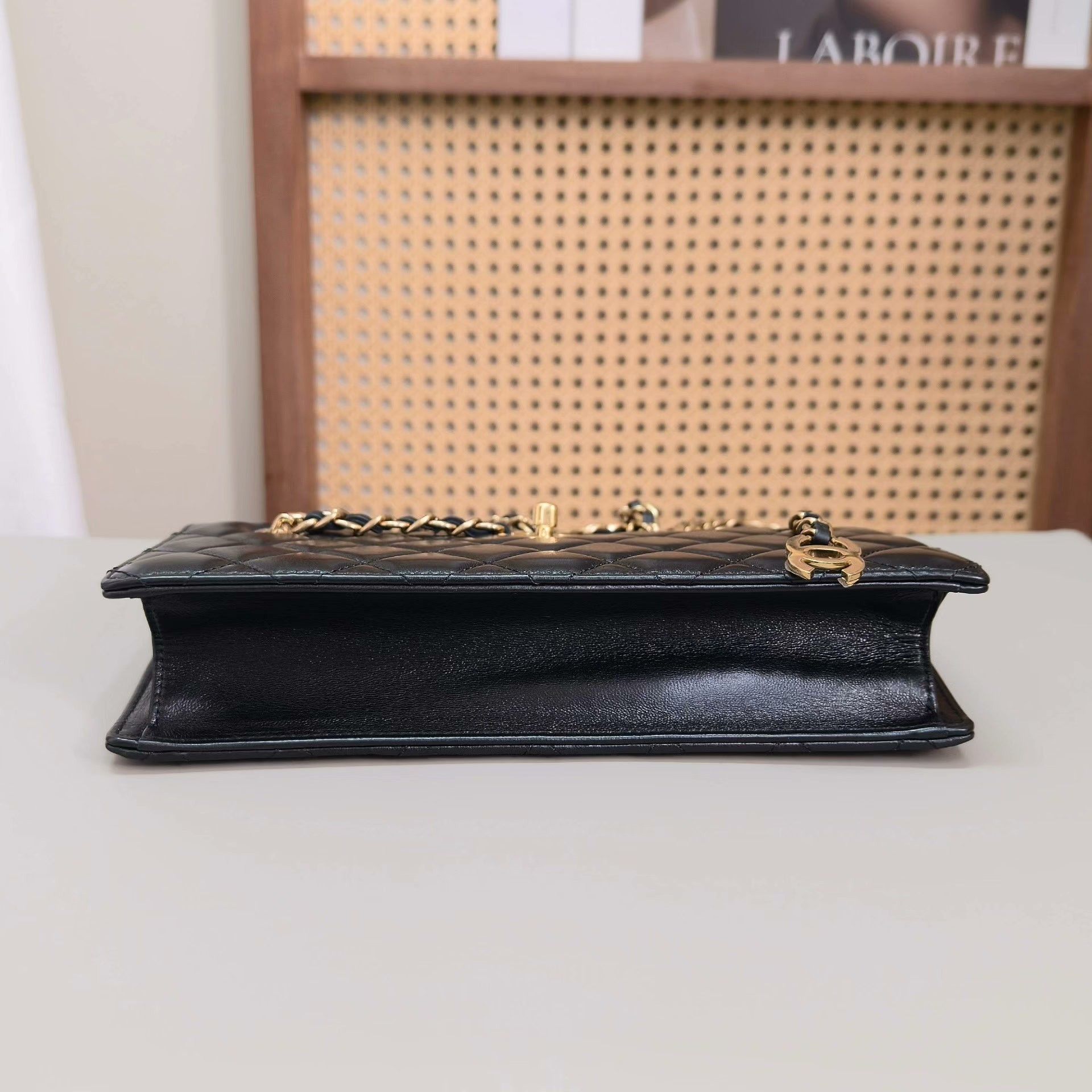 Chanel Pre-loved Bag Very good condition Size ONE SIZE - 5 Thumbnail