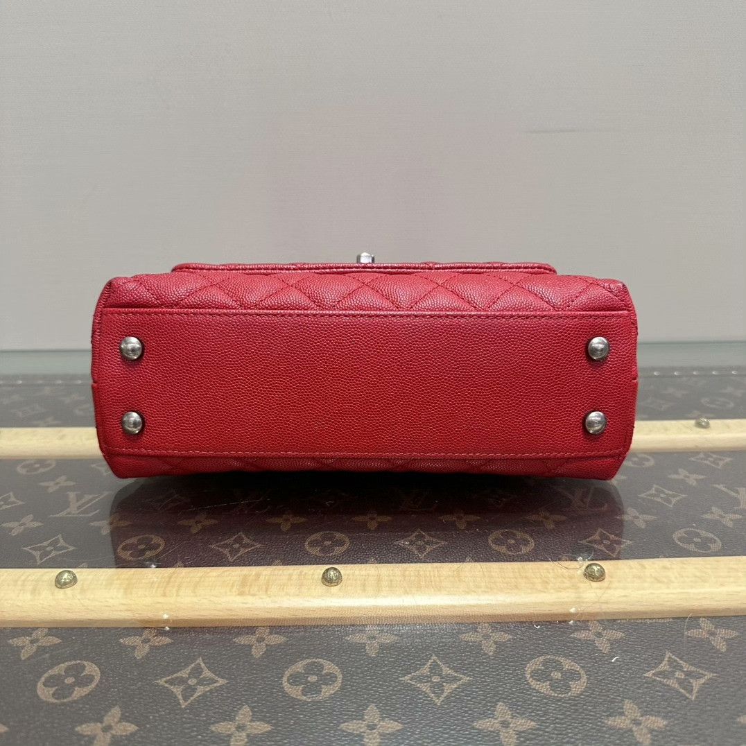 Chanel Pre-loved Bag Very good condition Size ONE SIZE - 5 Thumbnail