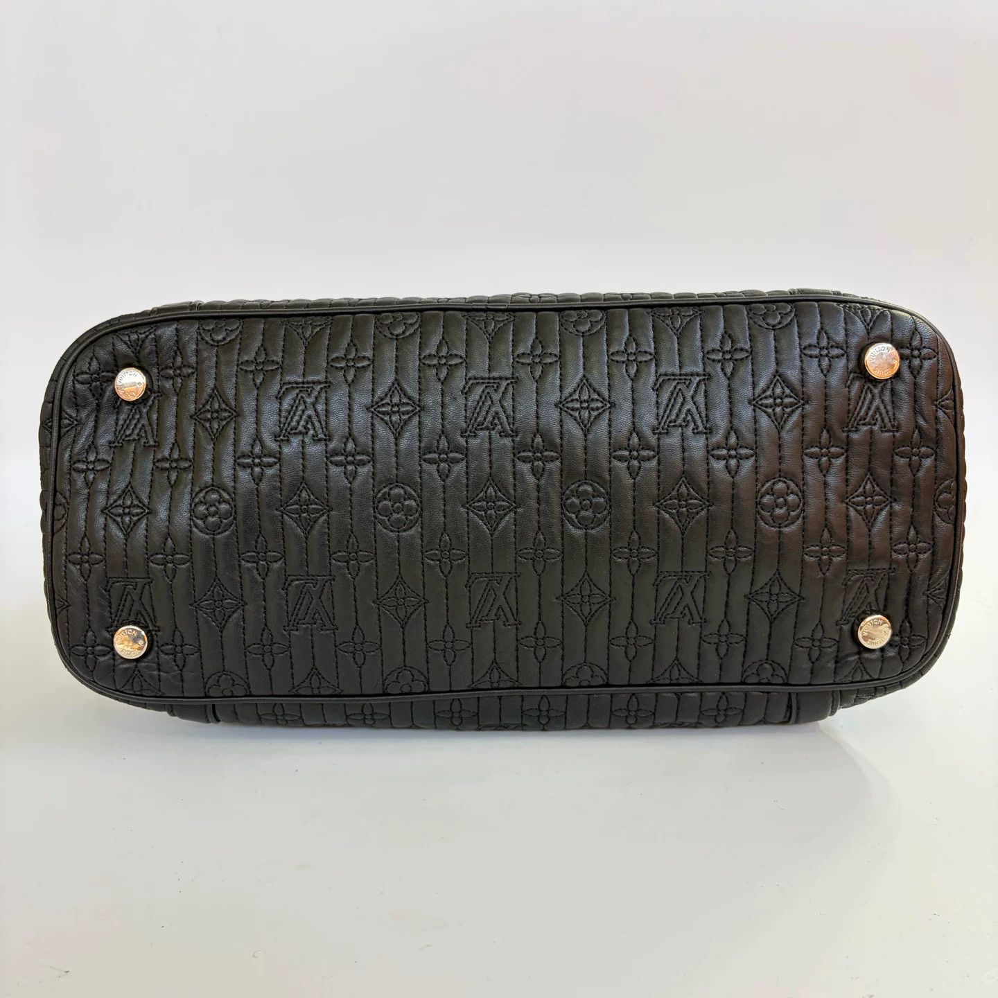 Louis Vuitton Pre-loved Bag Very good condition Size ONE SIZE - 5 Thumbnail