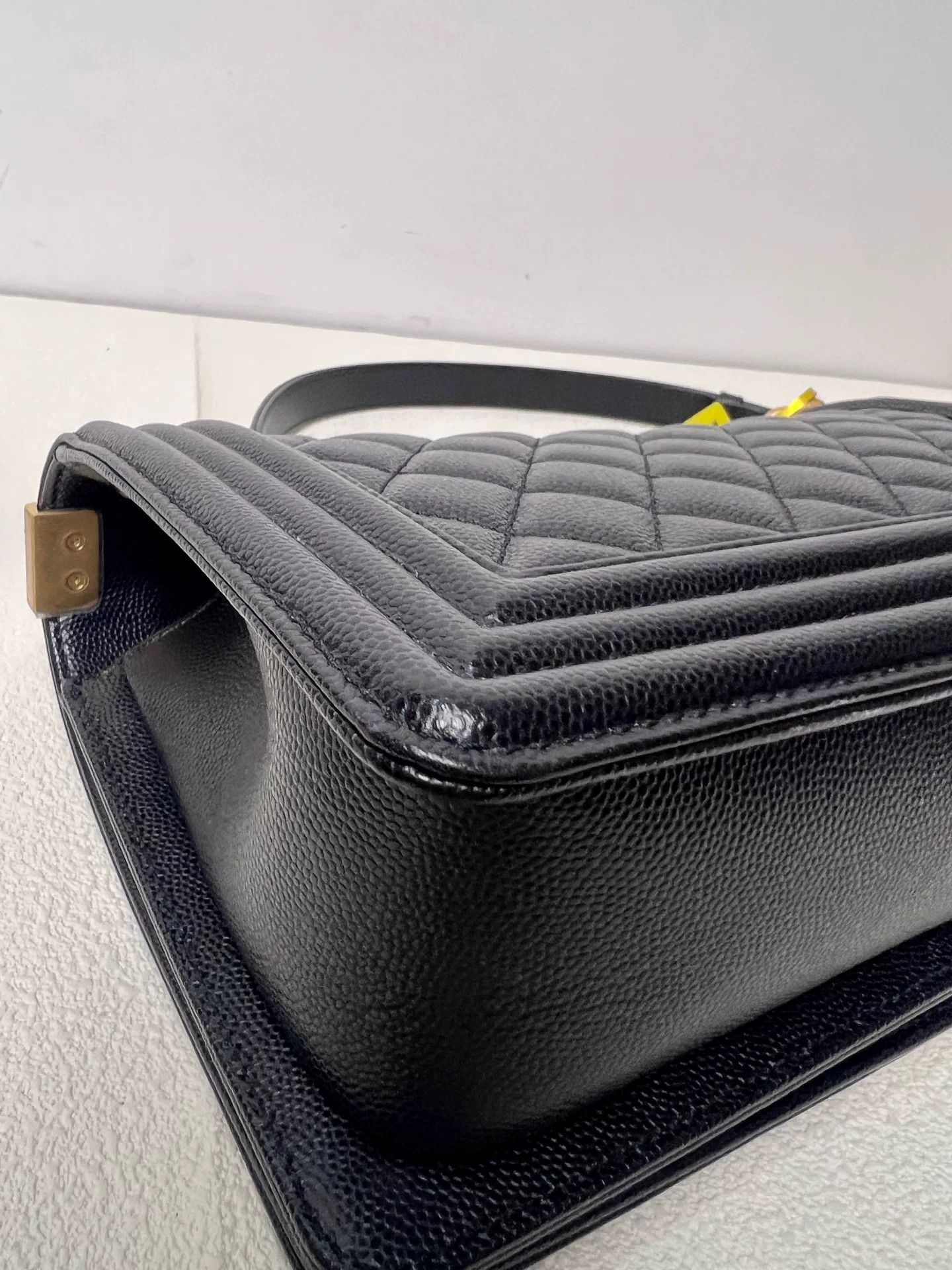 Chanel Pre-loved Bag Very good condition Size ONE SIZE - 7 Thumbnail