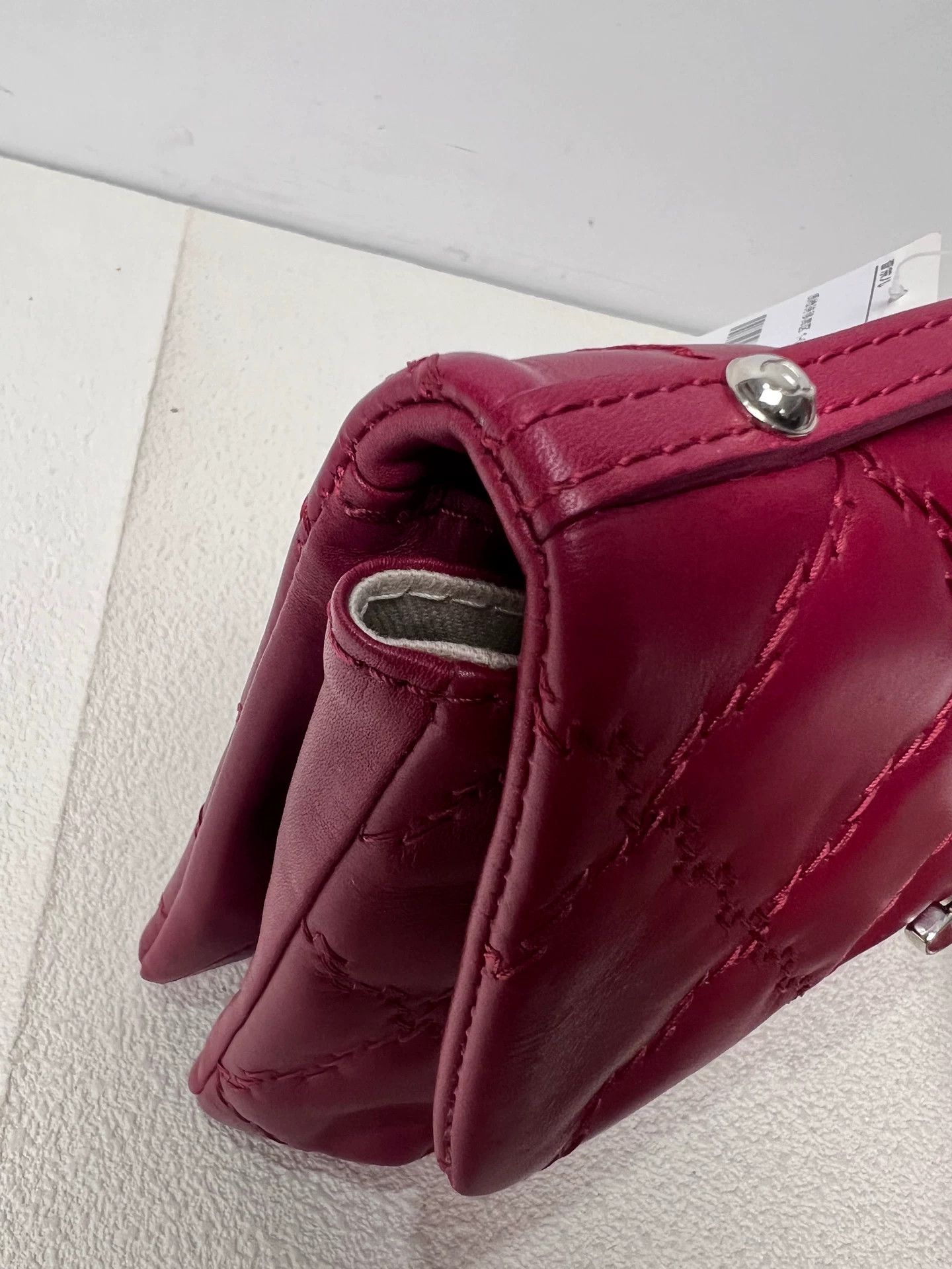 Chanel Pre-loved Bag Very good condition Size ONE SIZE - 8 Thumbnail
