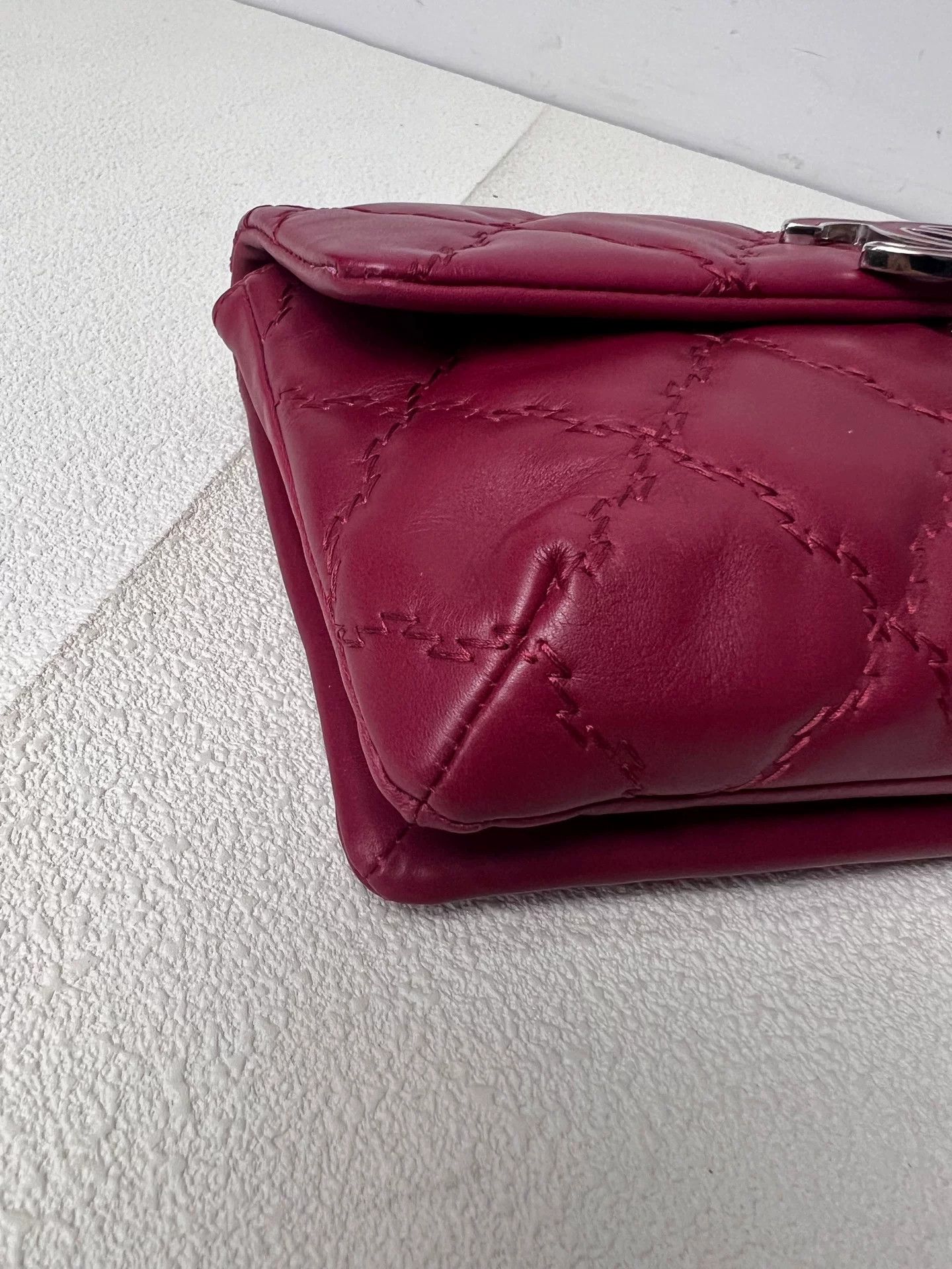 Chanel Pre-loved Bag Very good condition Size ONE SIZE - 4 Thumbnail