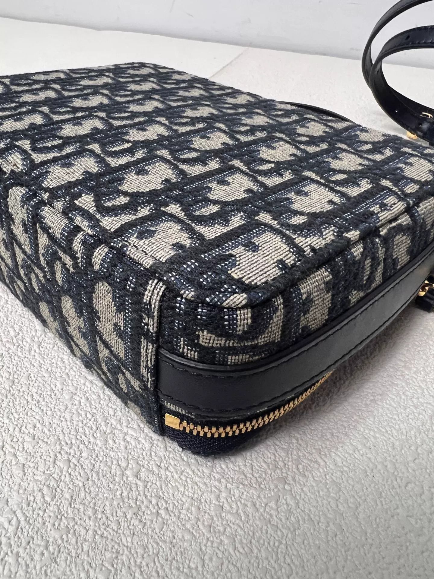 Dior Pre-loved Bag Very good condition Size ONE SIZE - 9 Thumbnail