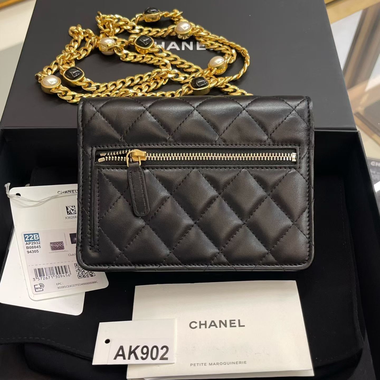 Chanel Pre-loved Bag Very good condition Size ONE SIZE - 6 Thumbnail
