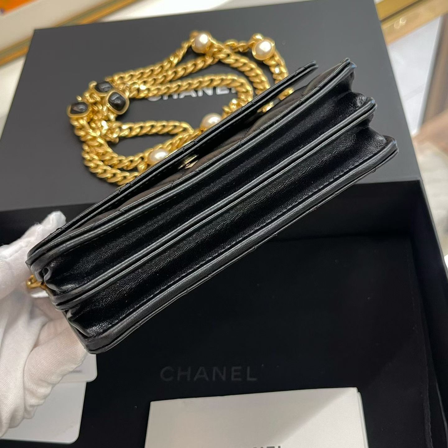 Chanel Pre-loved Bag Very good condition Size ONE SIZE - 4 Thumbnail