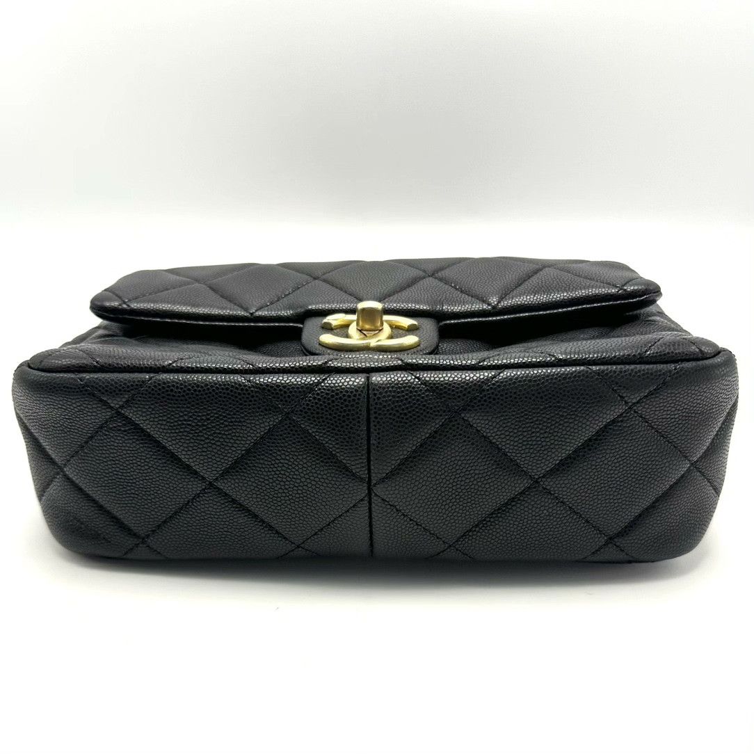 Chanel Pre-loved Bag Very good condition Size ONE SIZE - 5 Thumbnail