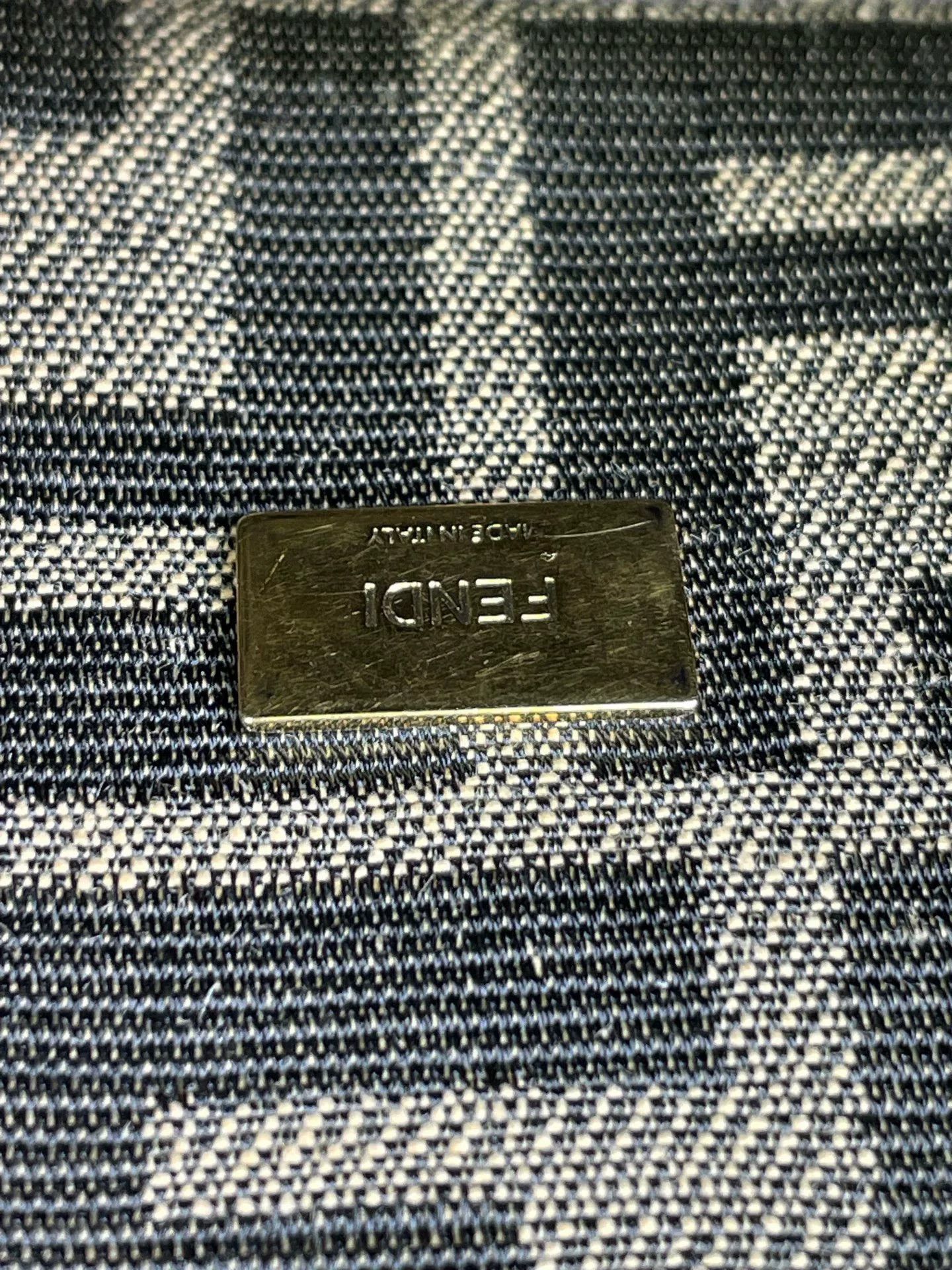 Fendi Pre-loved Bag Very good condition Size ONE SIZE - 7 Thumbnail